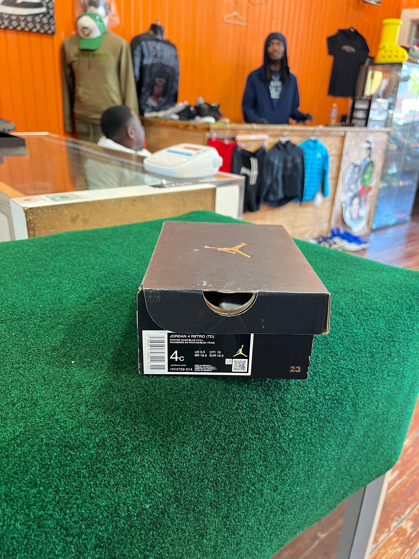 Jordan 4 (Dust Blue Chill)