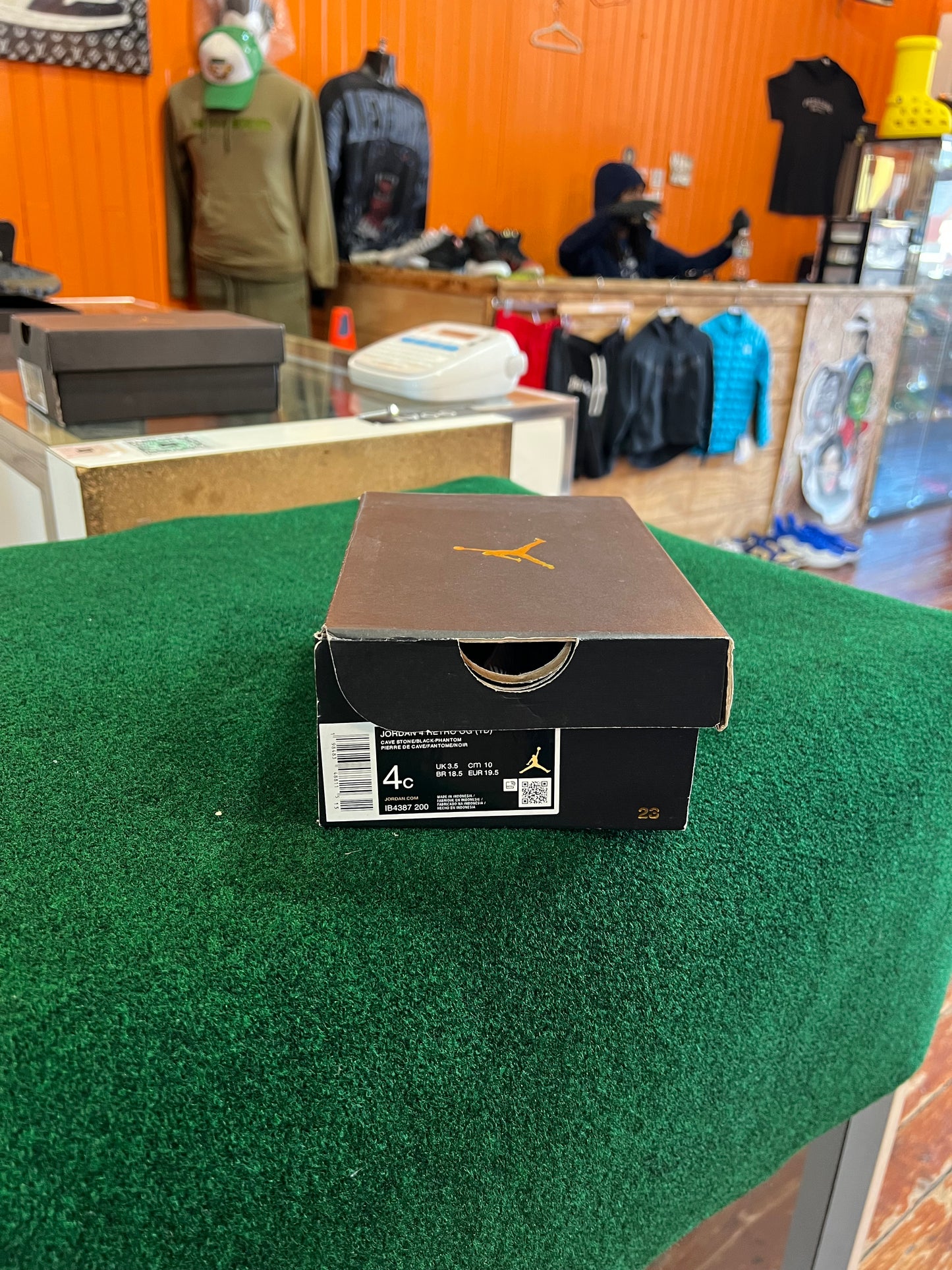 Jordan 4 (Cave Stone)