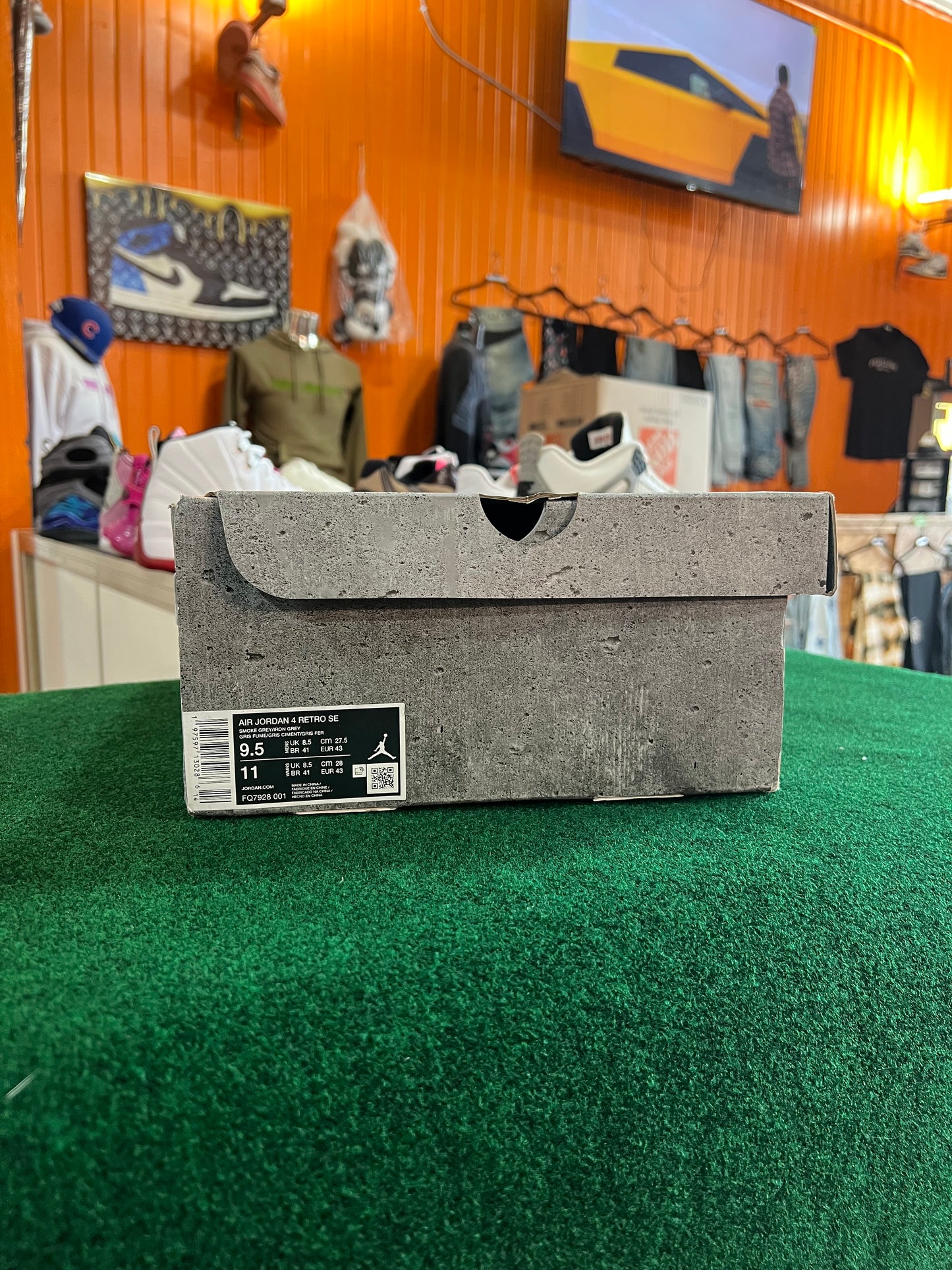Jordan 4 (Wet Cement)