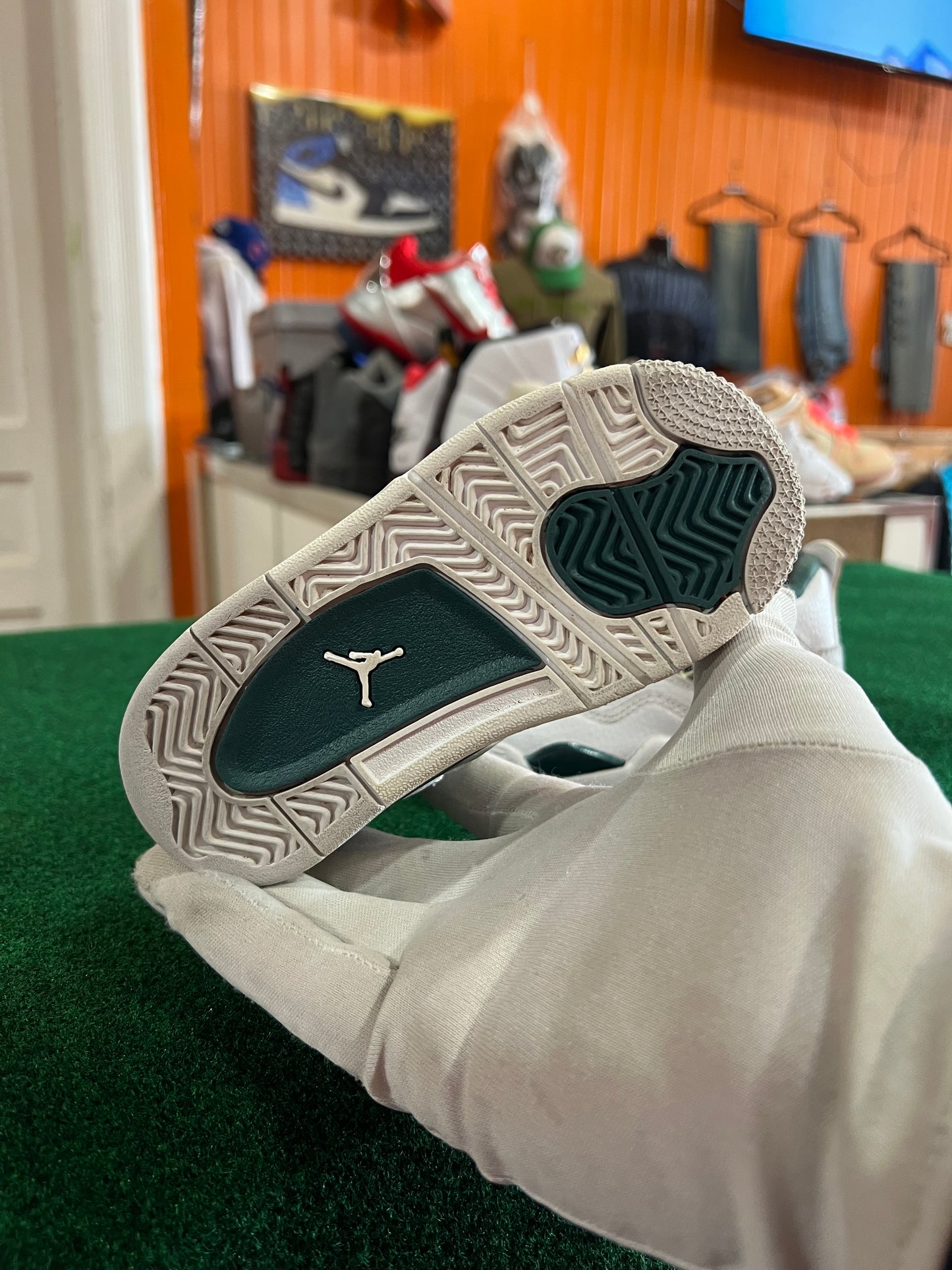 Jordan 4 (Oxidized Green)