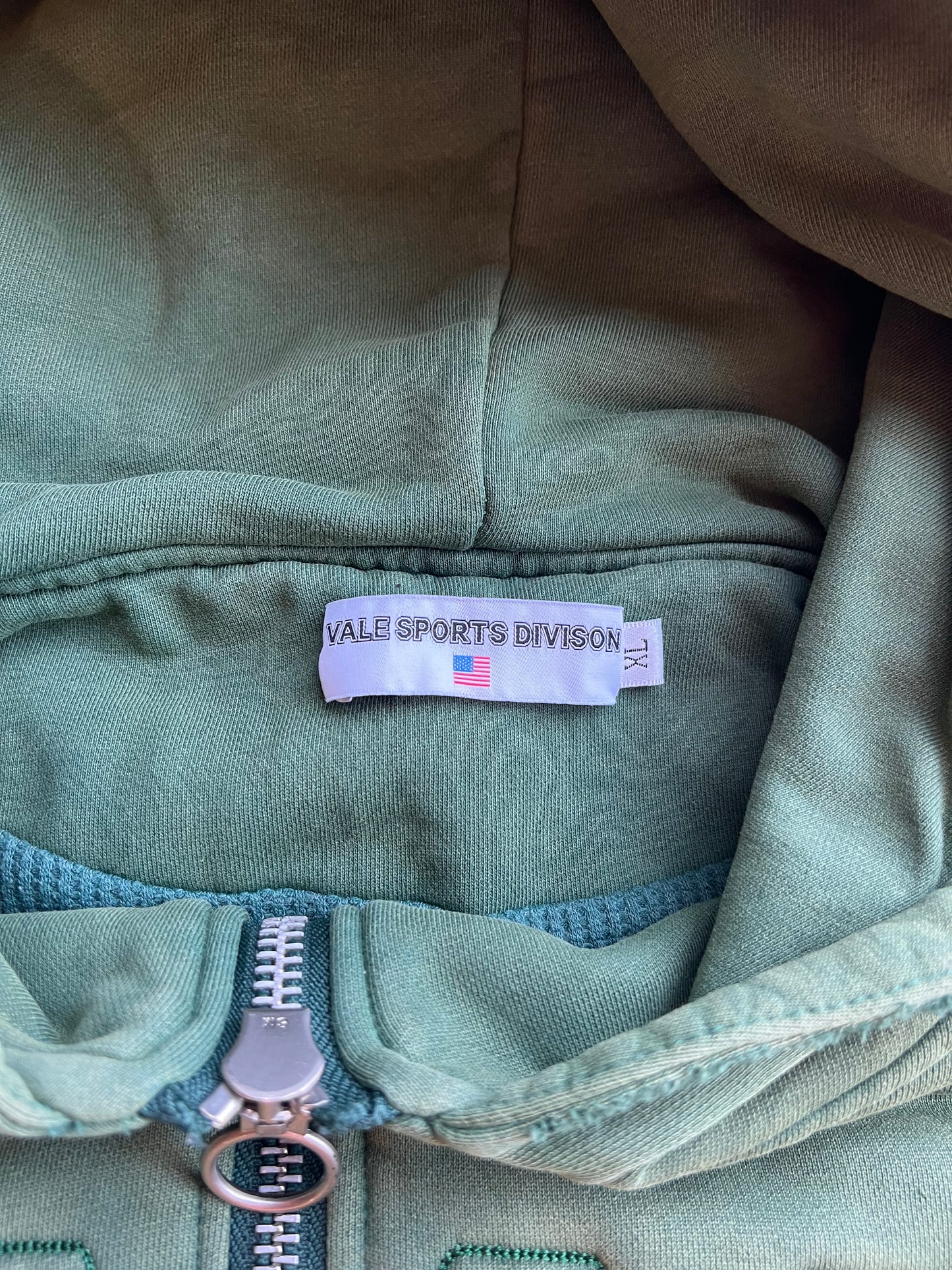 Vale Hoodie
