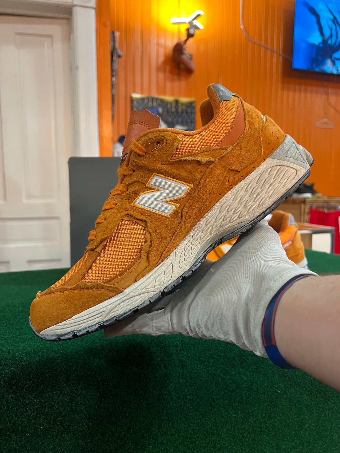 New Balance 2002R (Vintage Orange)