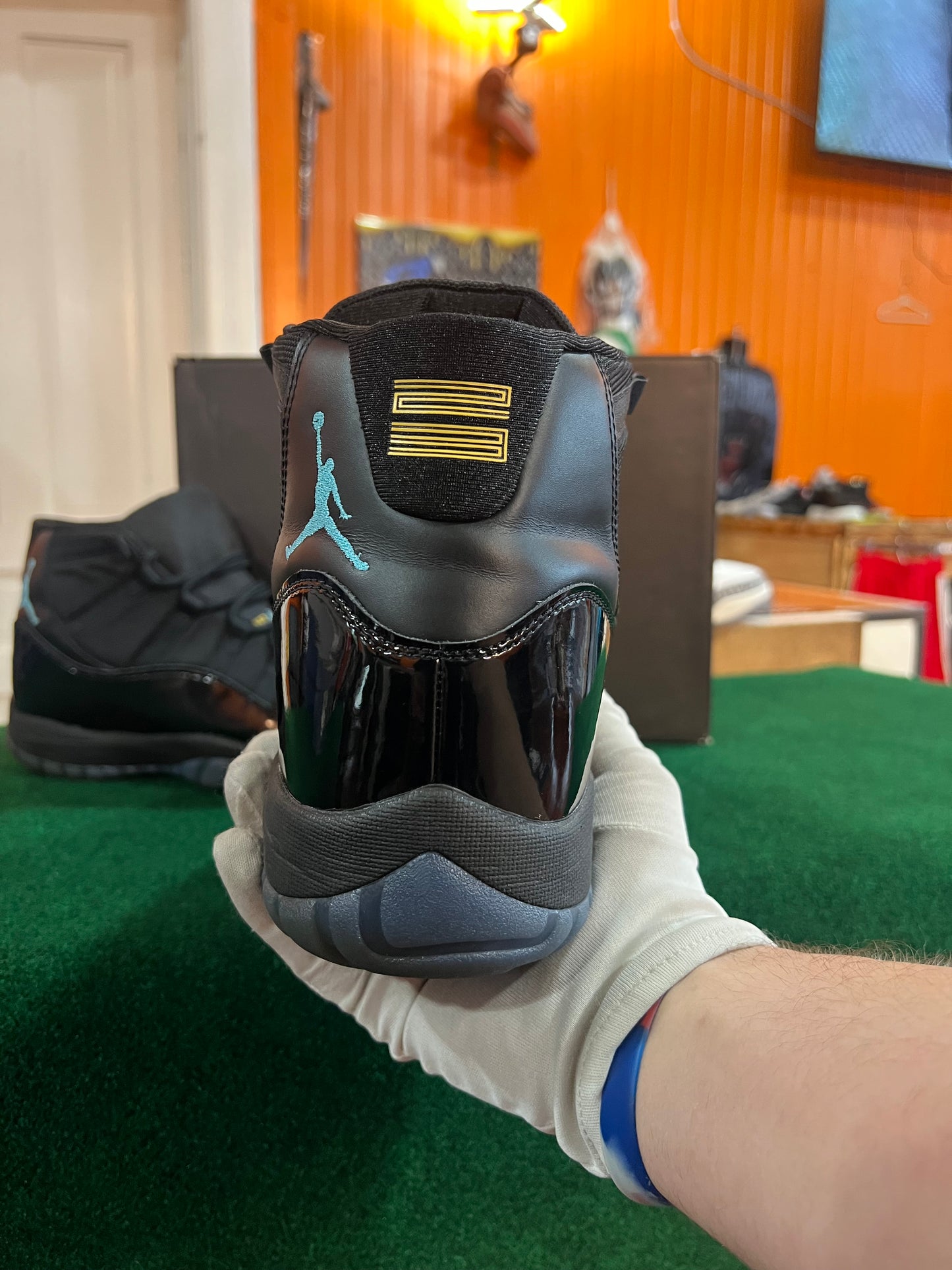 Jordan 11 (Gamma)
