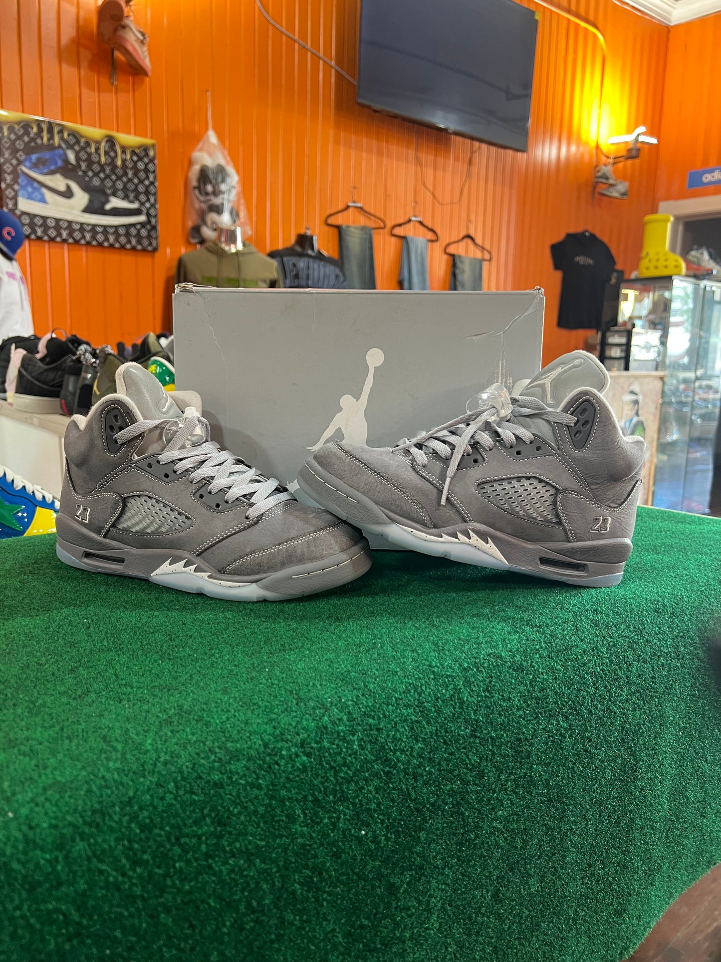 Jordan 5 (Wolf Grey)