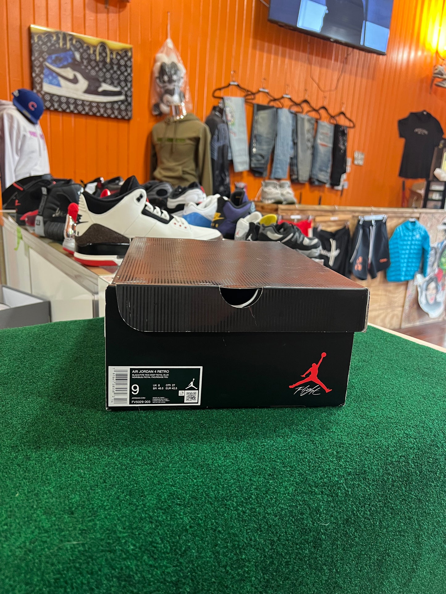 Jordan 4 (Rare Air)