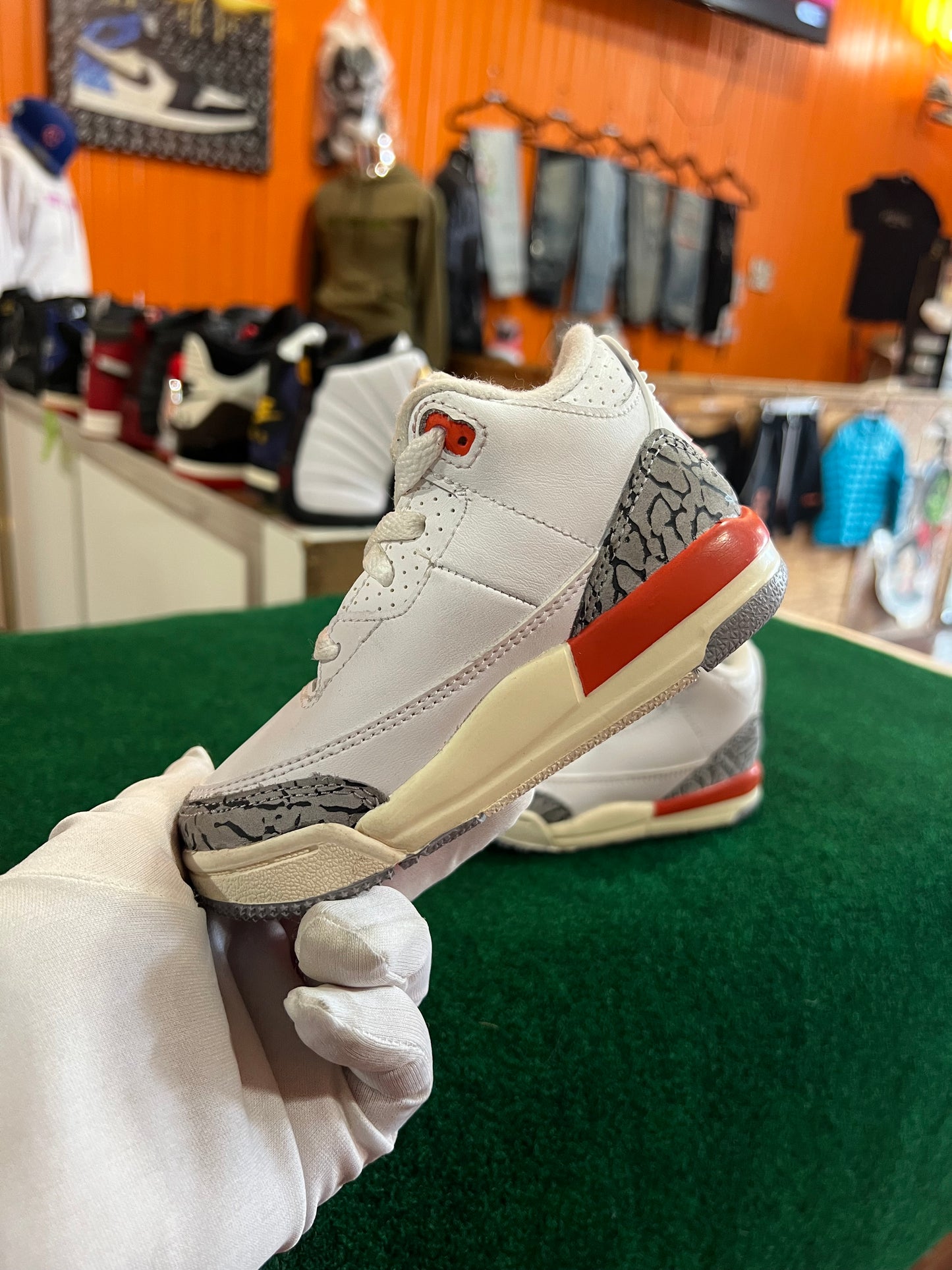 Jordan 3 (Peach)
