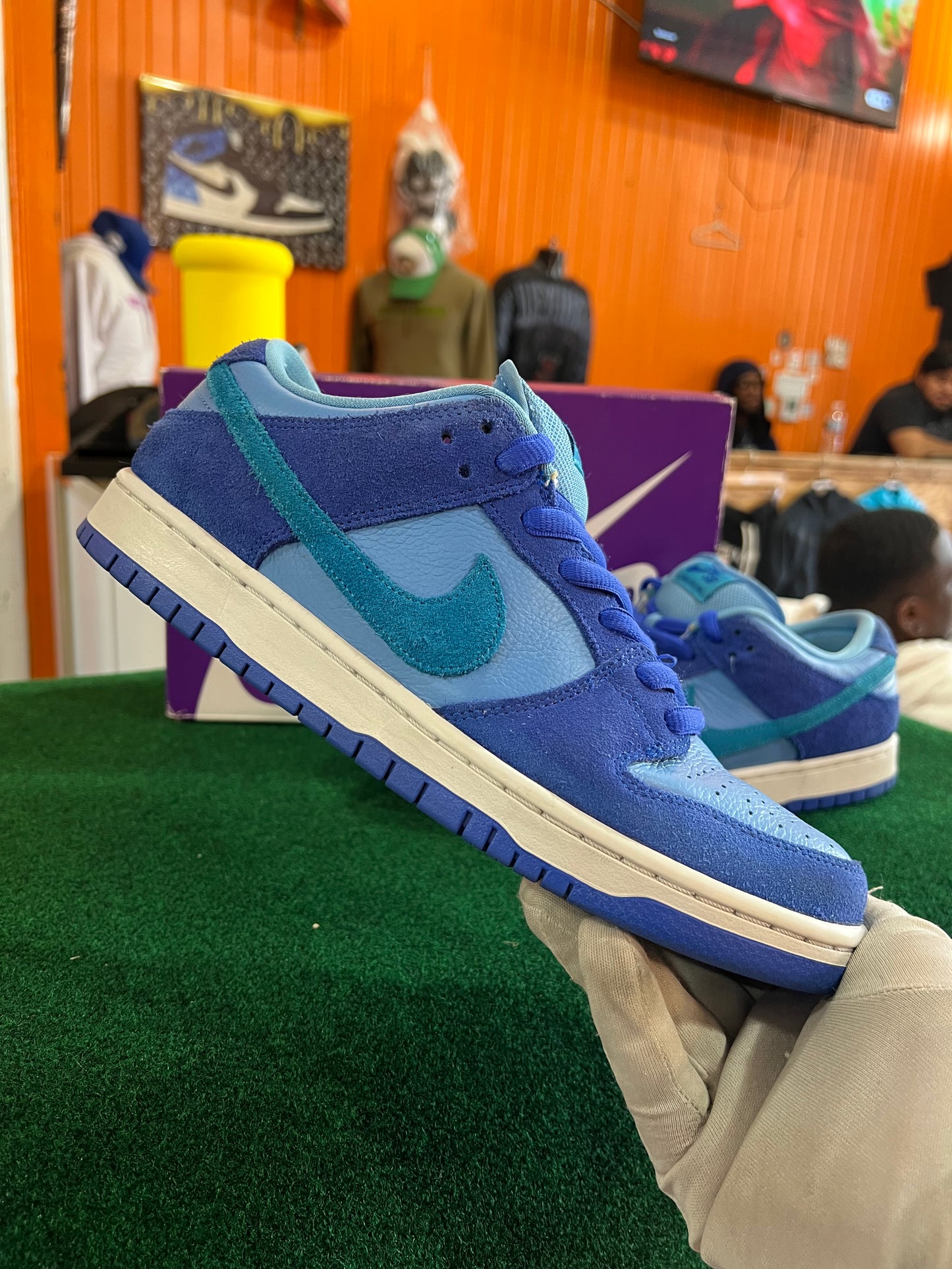 Nike Sb (Blue Raspberry)
