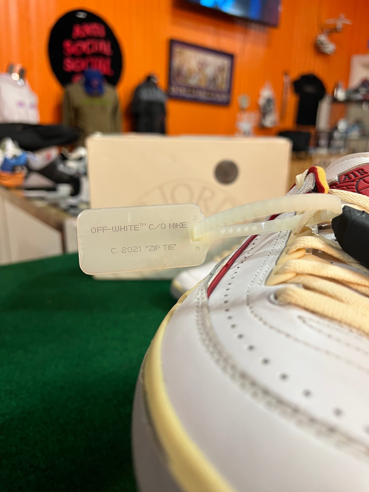 Jordan 2 (Off White)