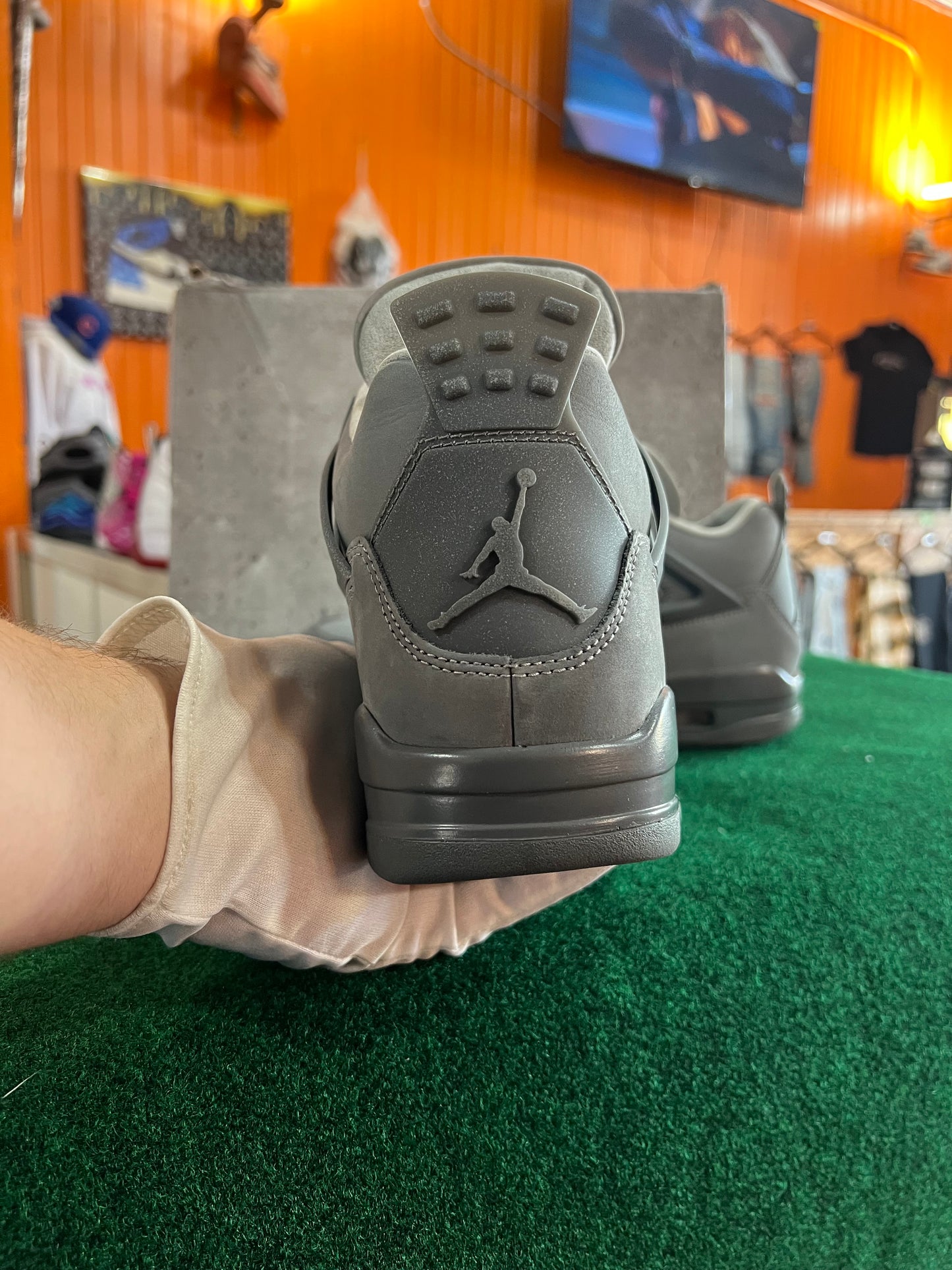 Jordan 4 (Wet Cement)