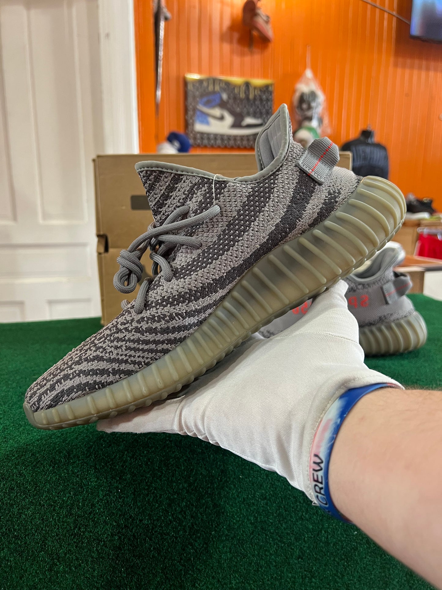 Yeezy 350 (Beluga)