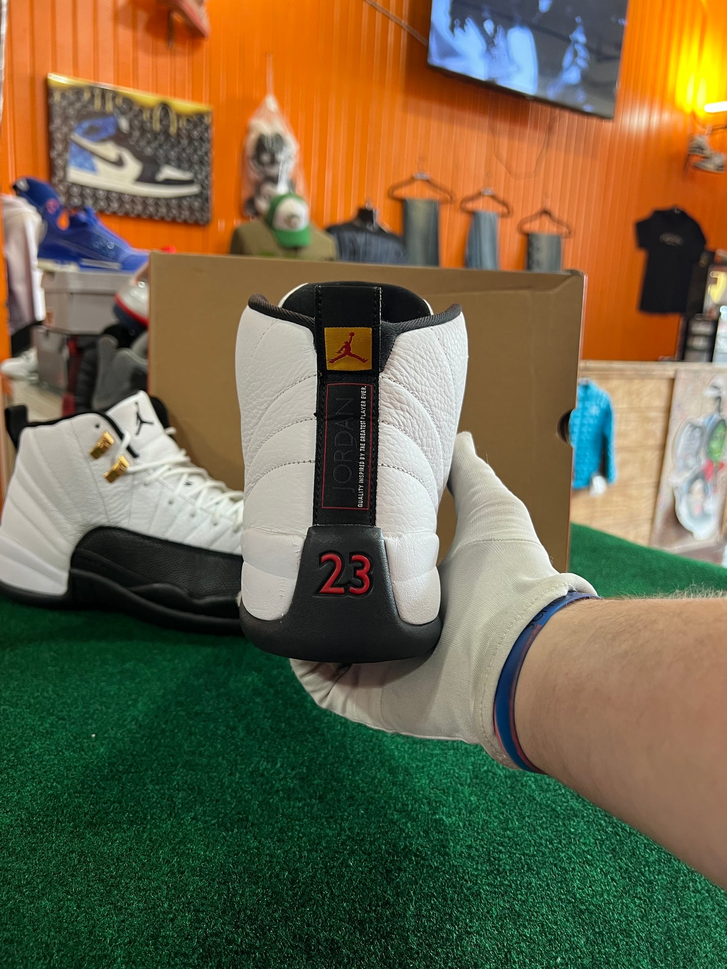 Jordan 12 (Taxi)
