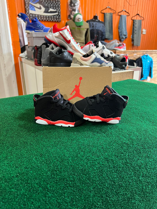 Jordan 6 (Infrared)