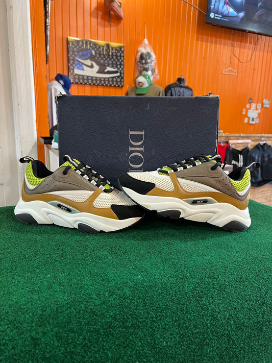 Dior B22