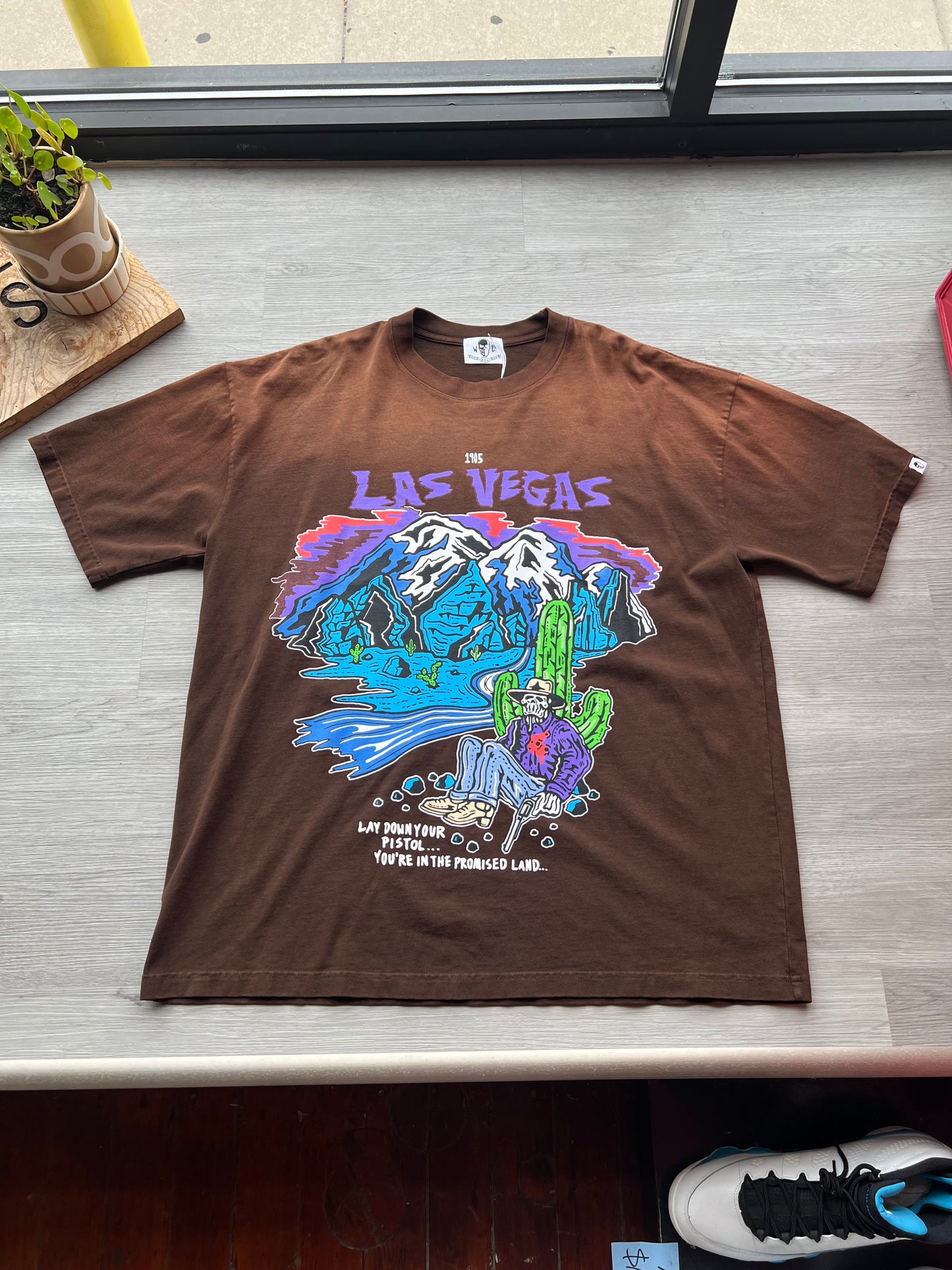 Warren Lotus Tee (Las Vegas)
