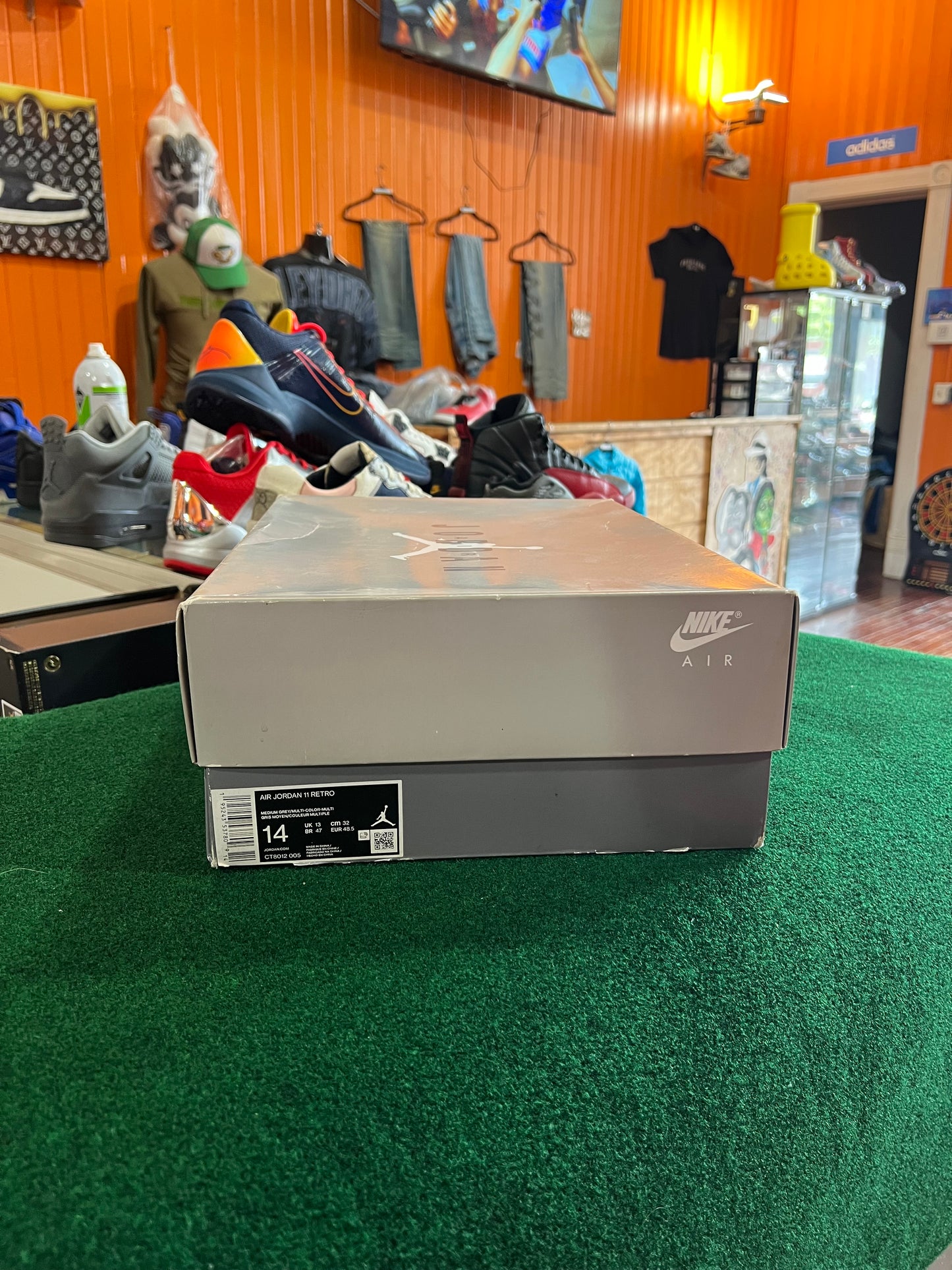 Jordan 11 (Cool Grey)