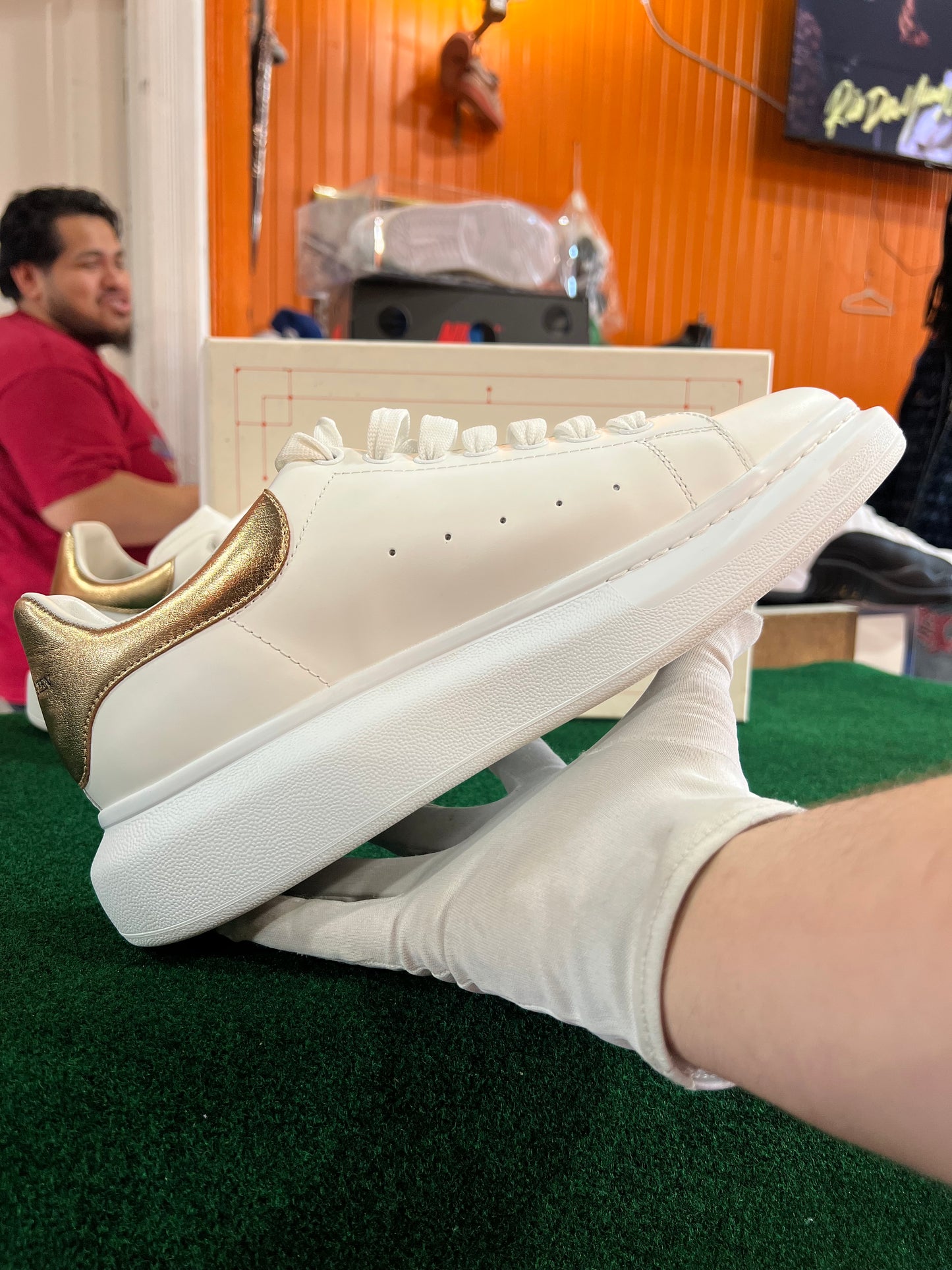 Alexander Mcqueens (Gold)