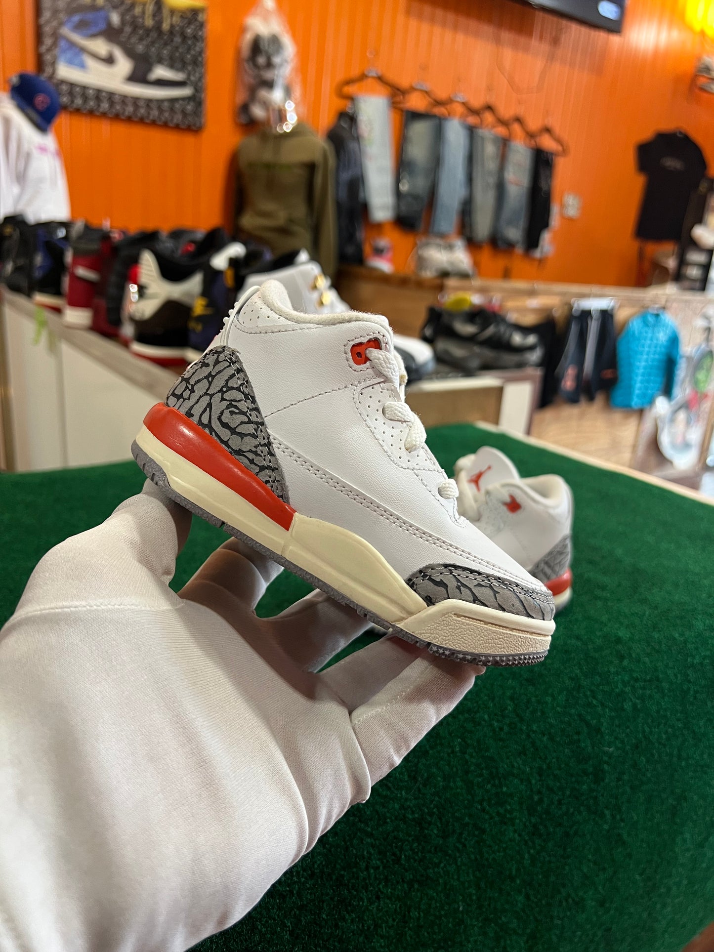 Jordan 3 (Peach)