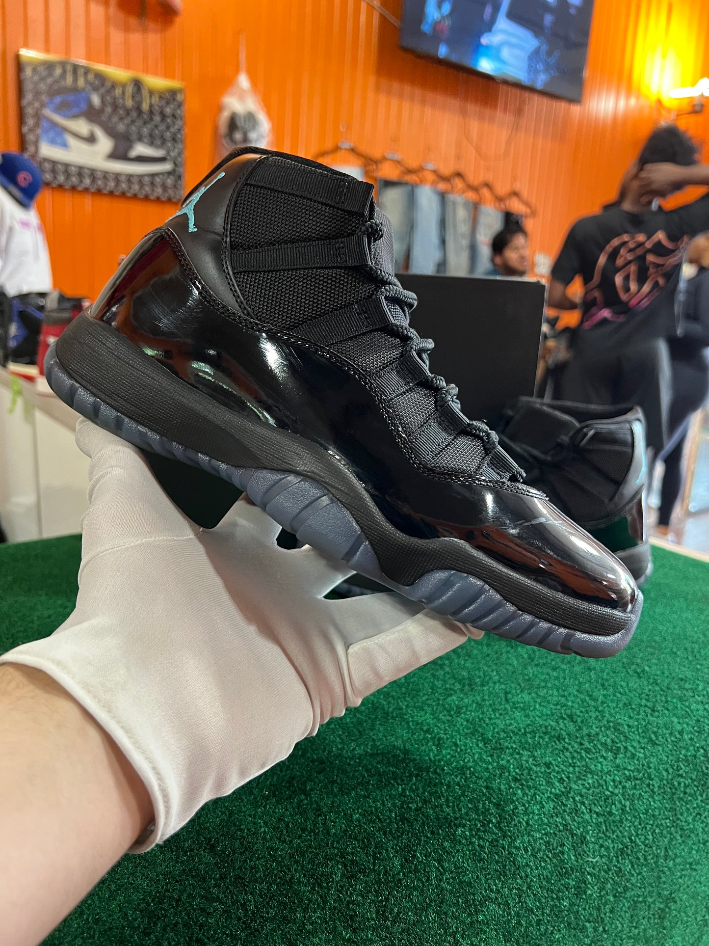 Jordan 11 (Gamma)