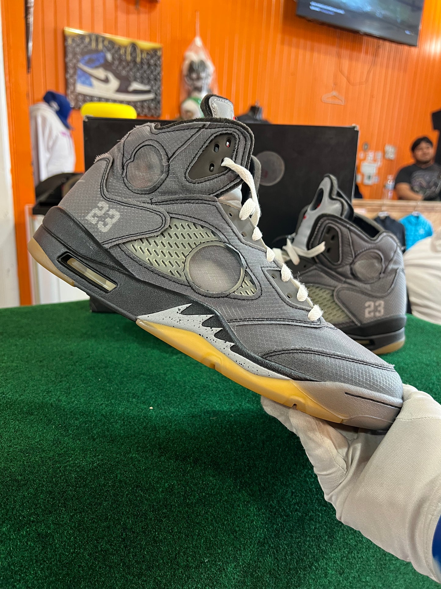 Jordan 5 (Muslin)