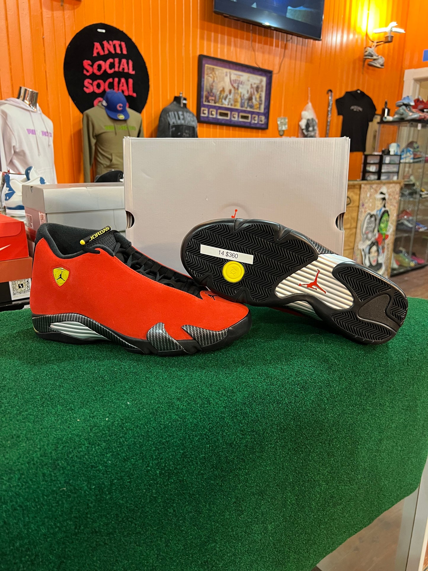 Jordan 14 (Ferrari)