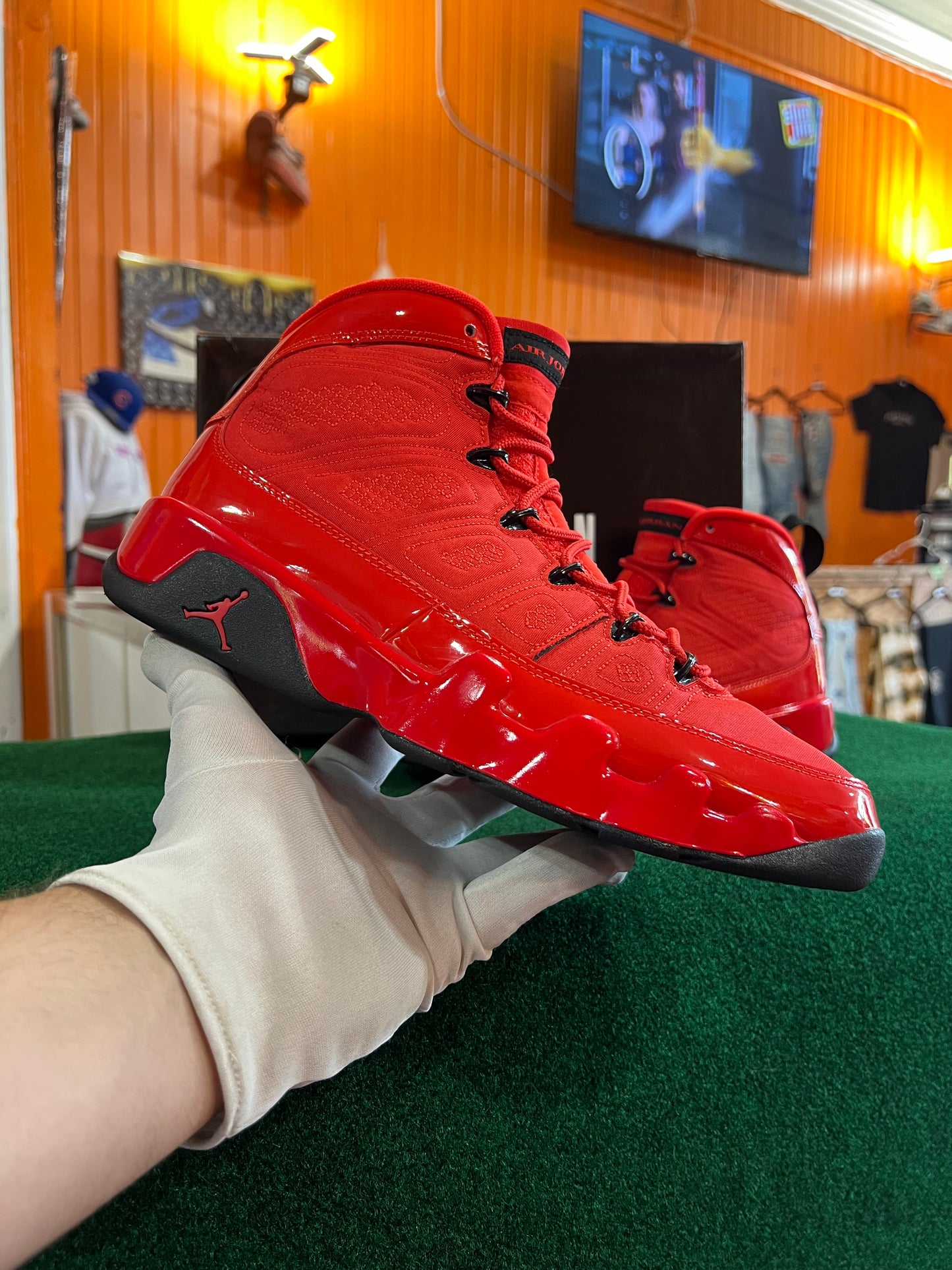 Jordan 9 (Chile Red)
