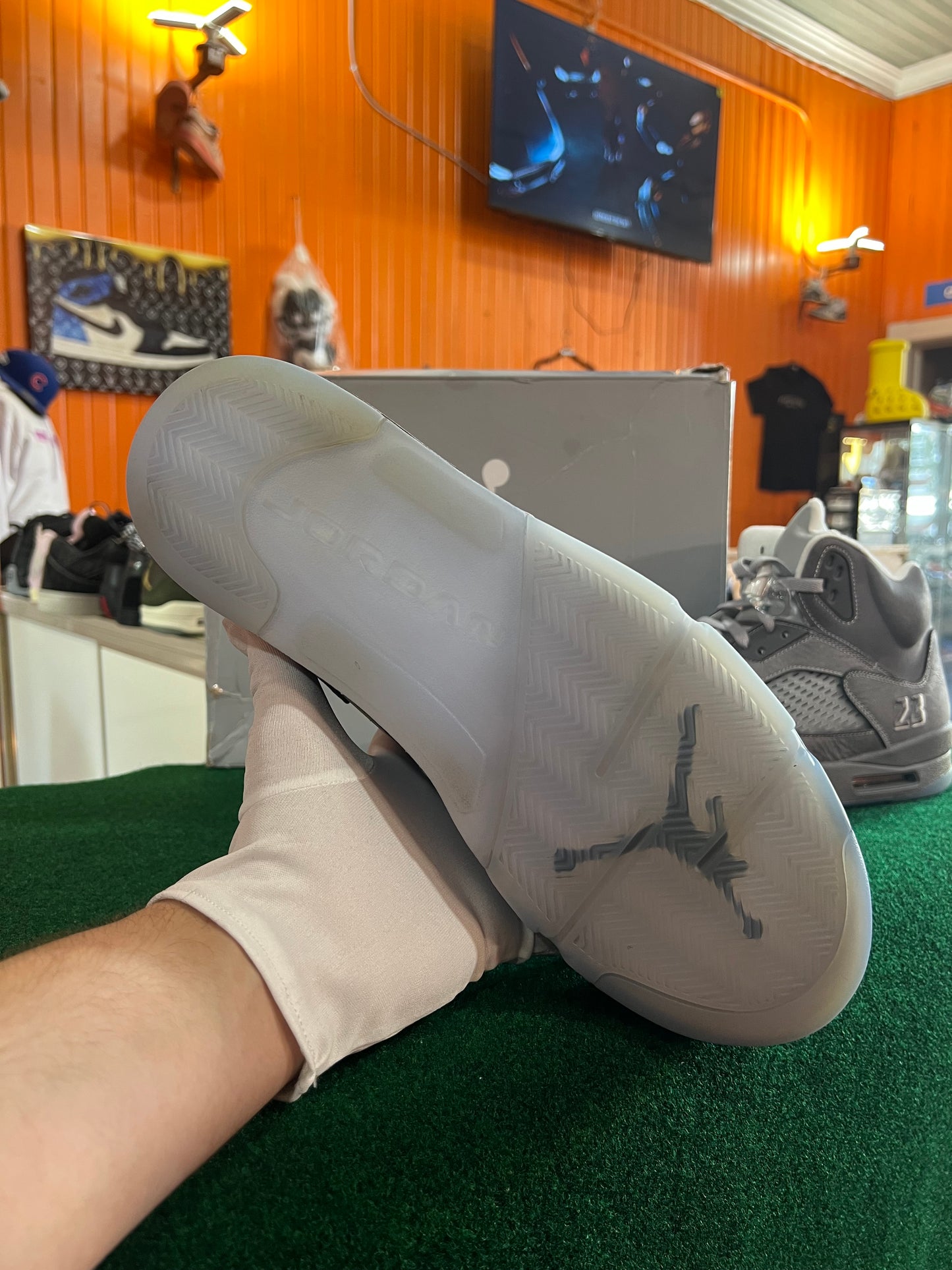 Jordan 5 (Wolf Grey)
