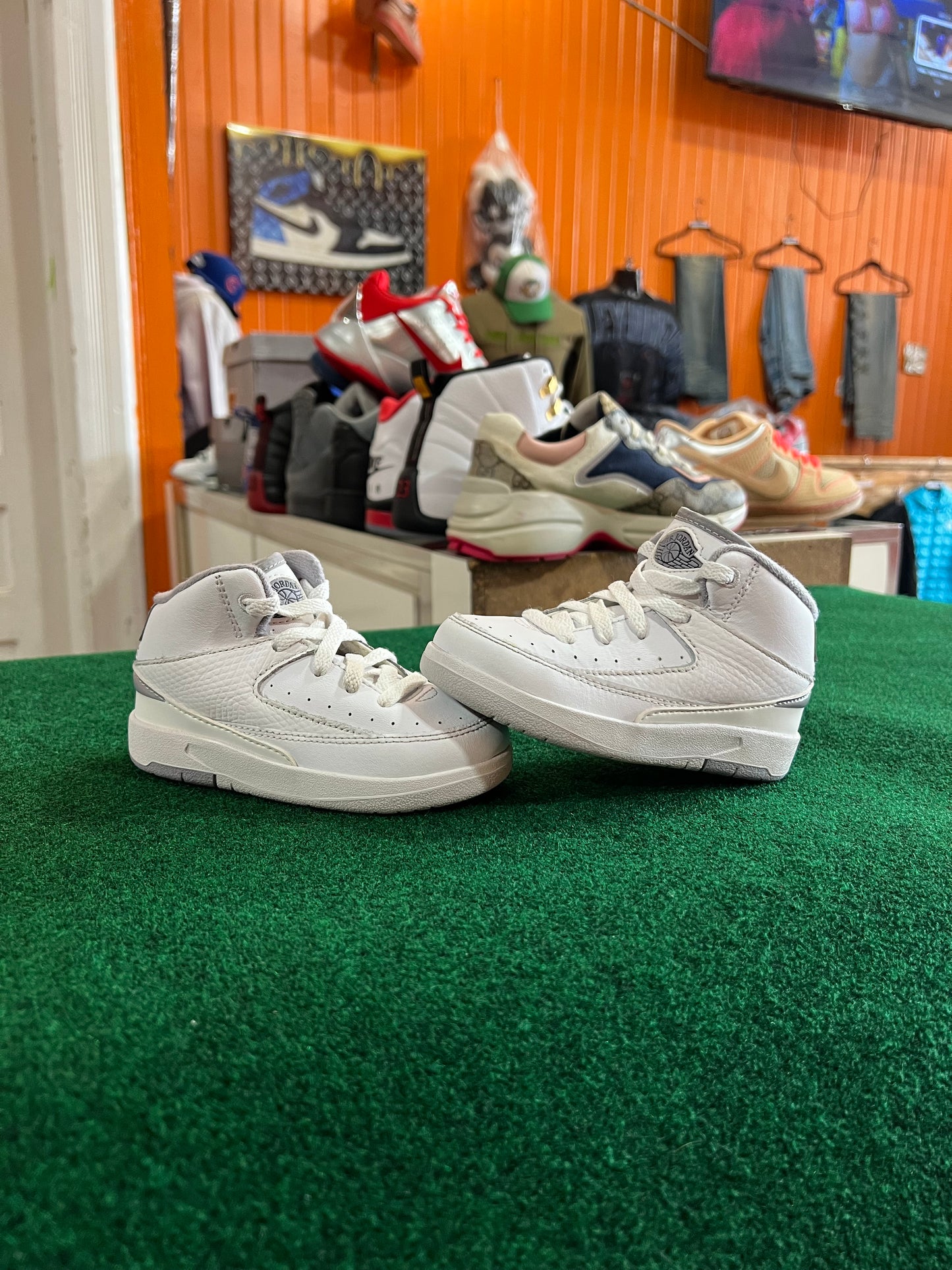 Jordan 2 (Cement Grey)