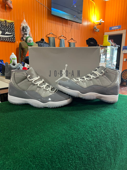 Jordan 11 (Cool Grey)