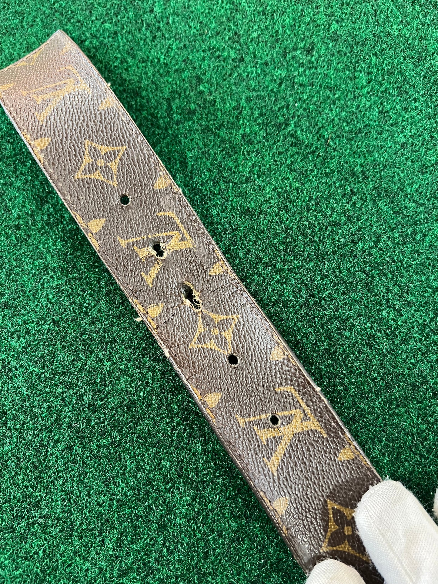 Louis Vuitton Belt (Monogram)