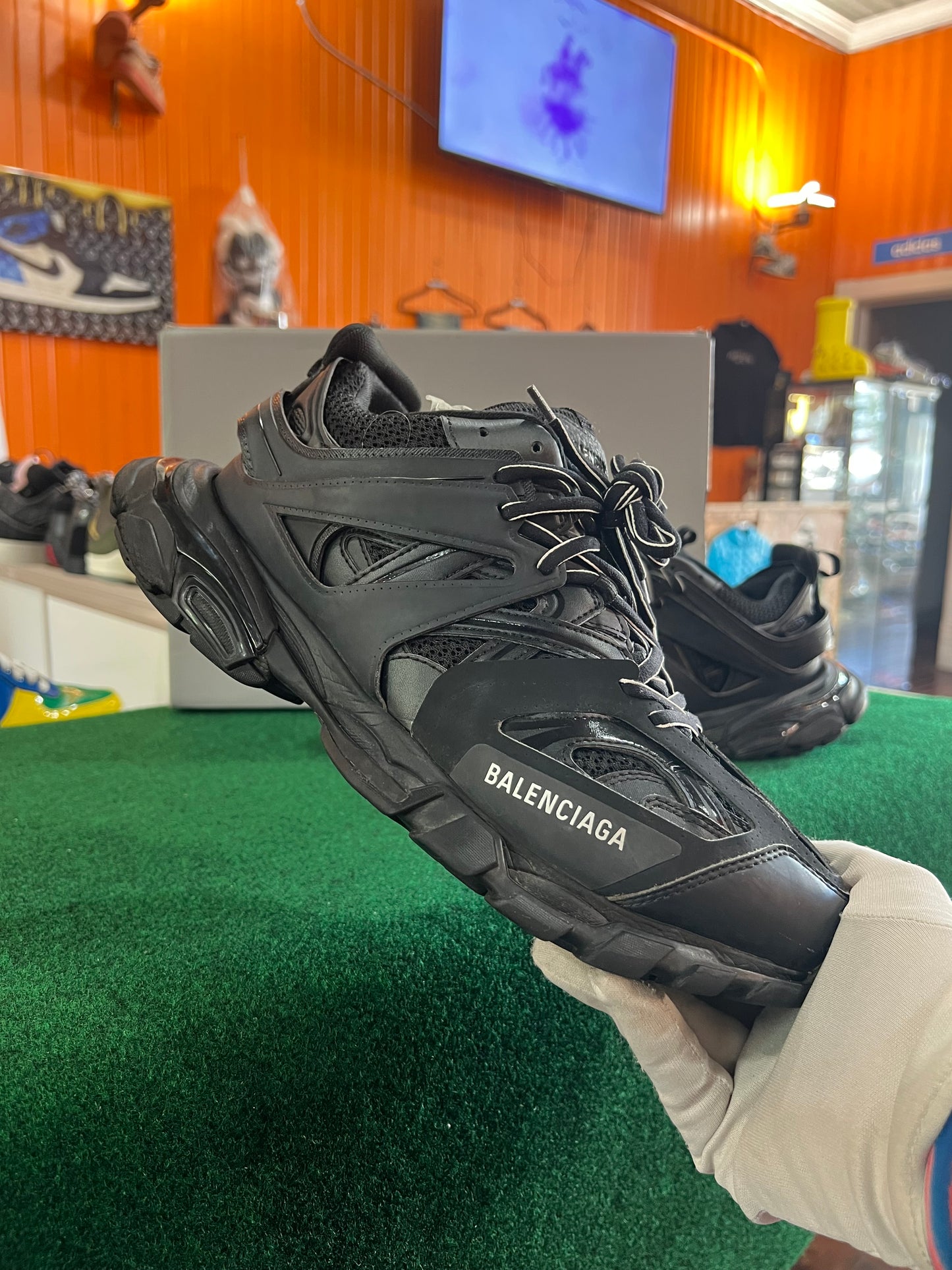 Balenciaga Tracks