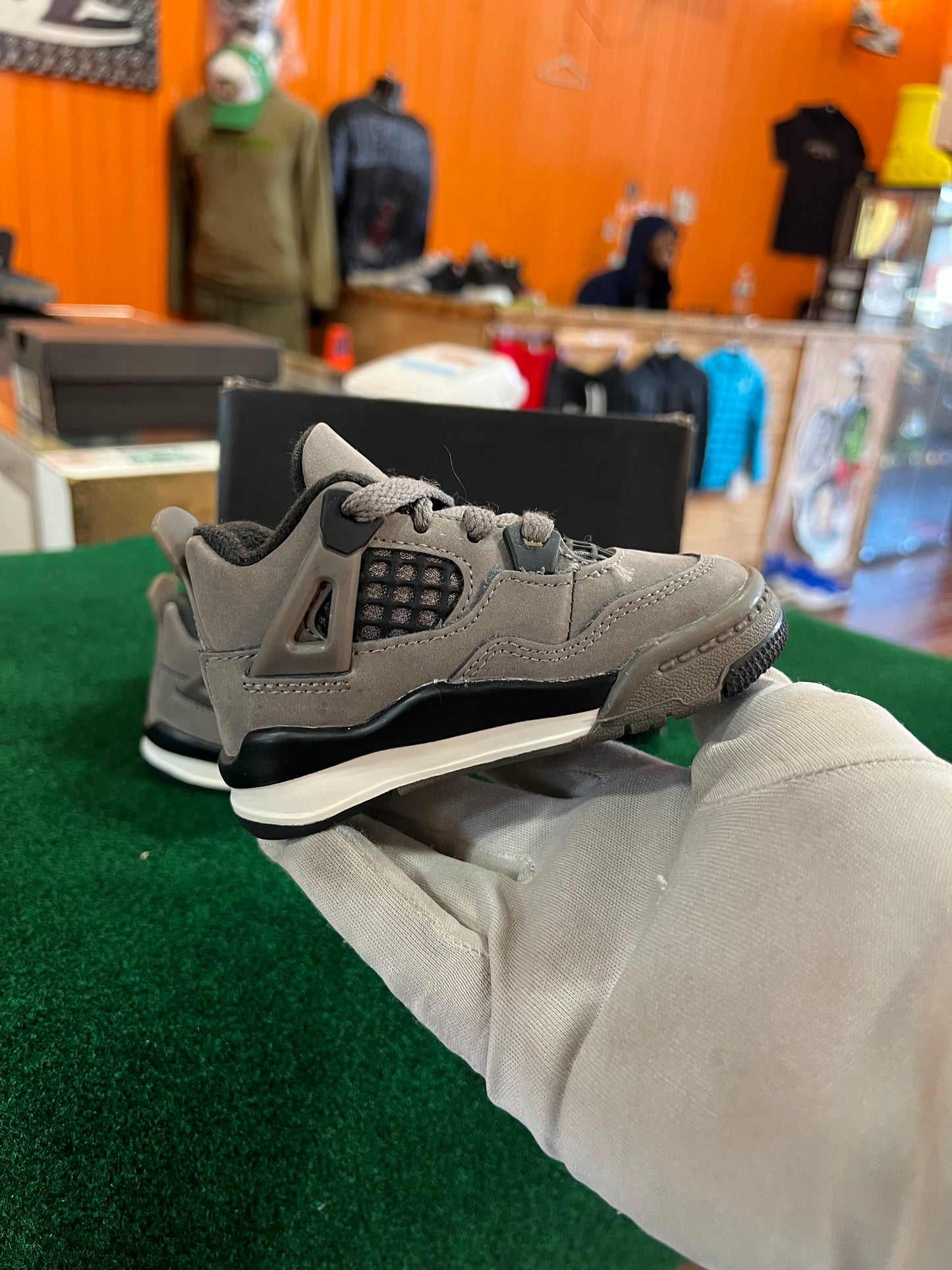 Jordan 4 (Cave Stone)