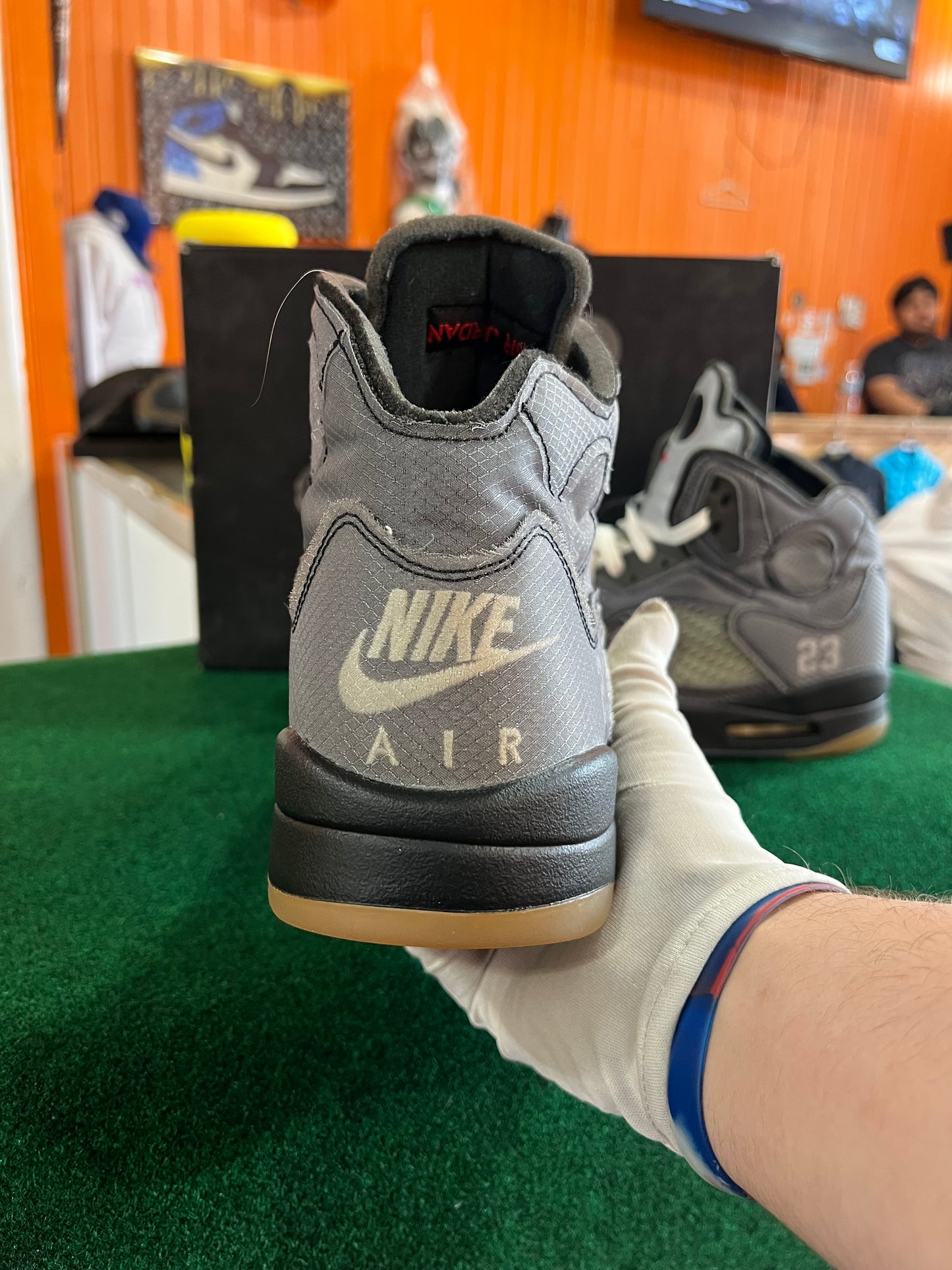 Jordan 5 (Muslin)