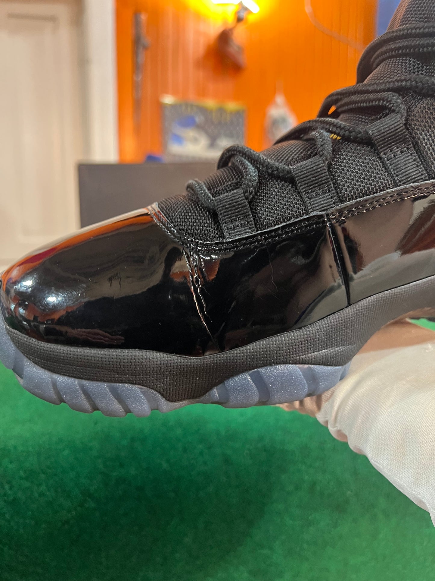 Jordan 11 (Gamma)