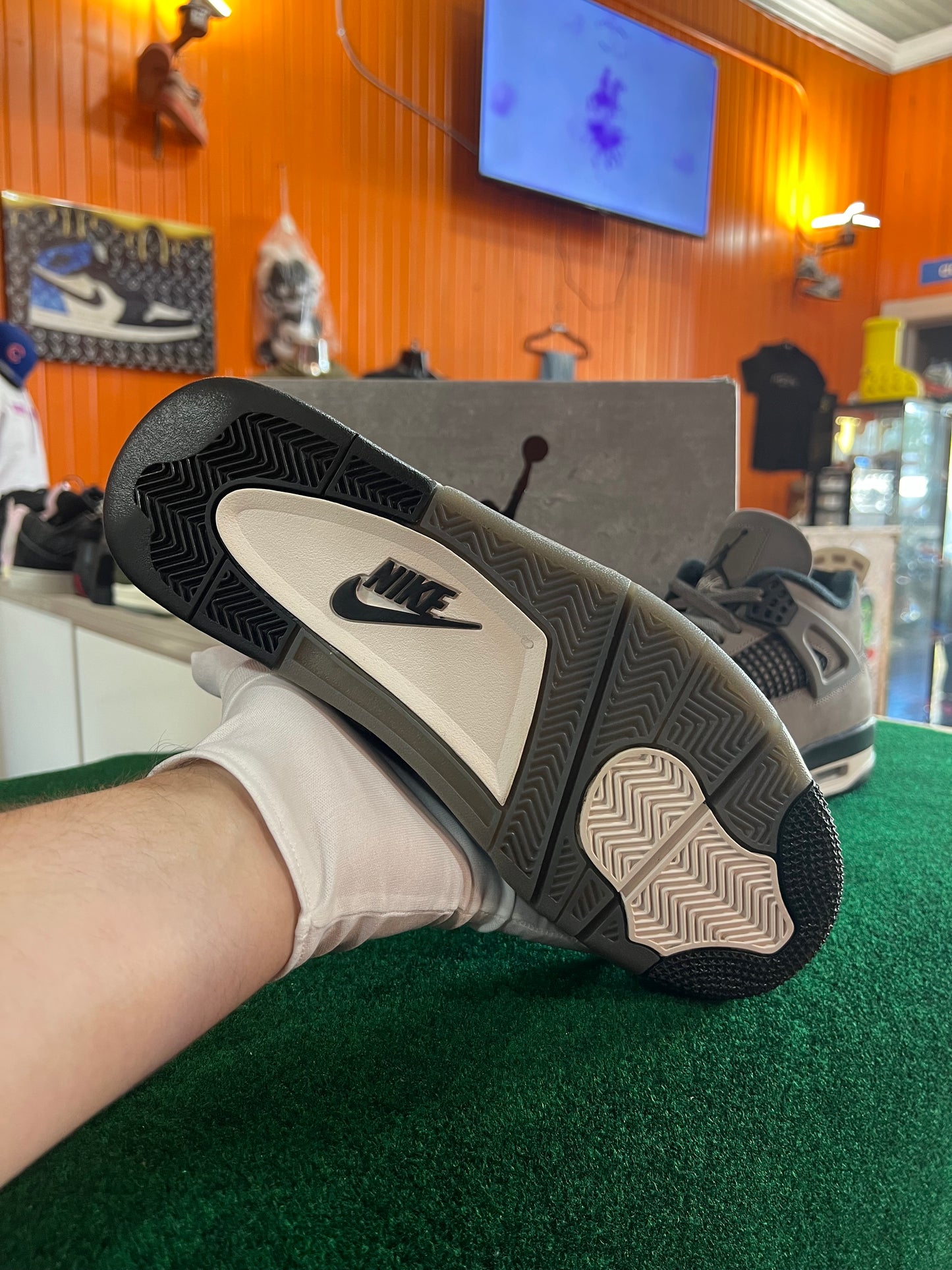 Jordan 4 (Cavestone)