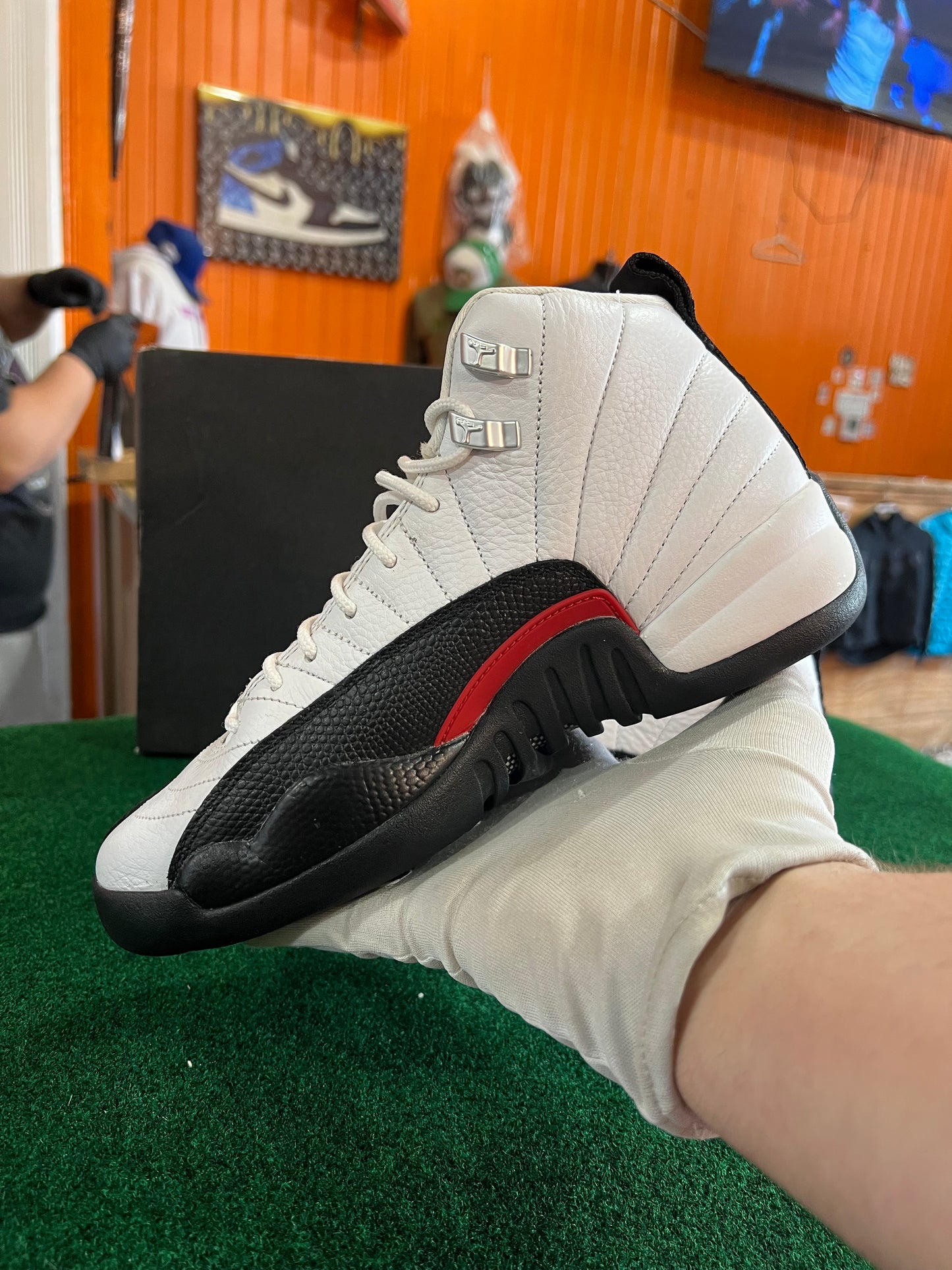 Jordan 12 (Taxi Flip)