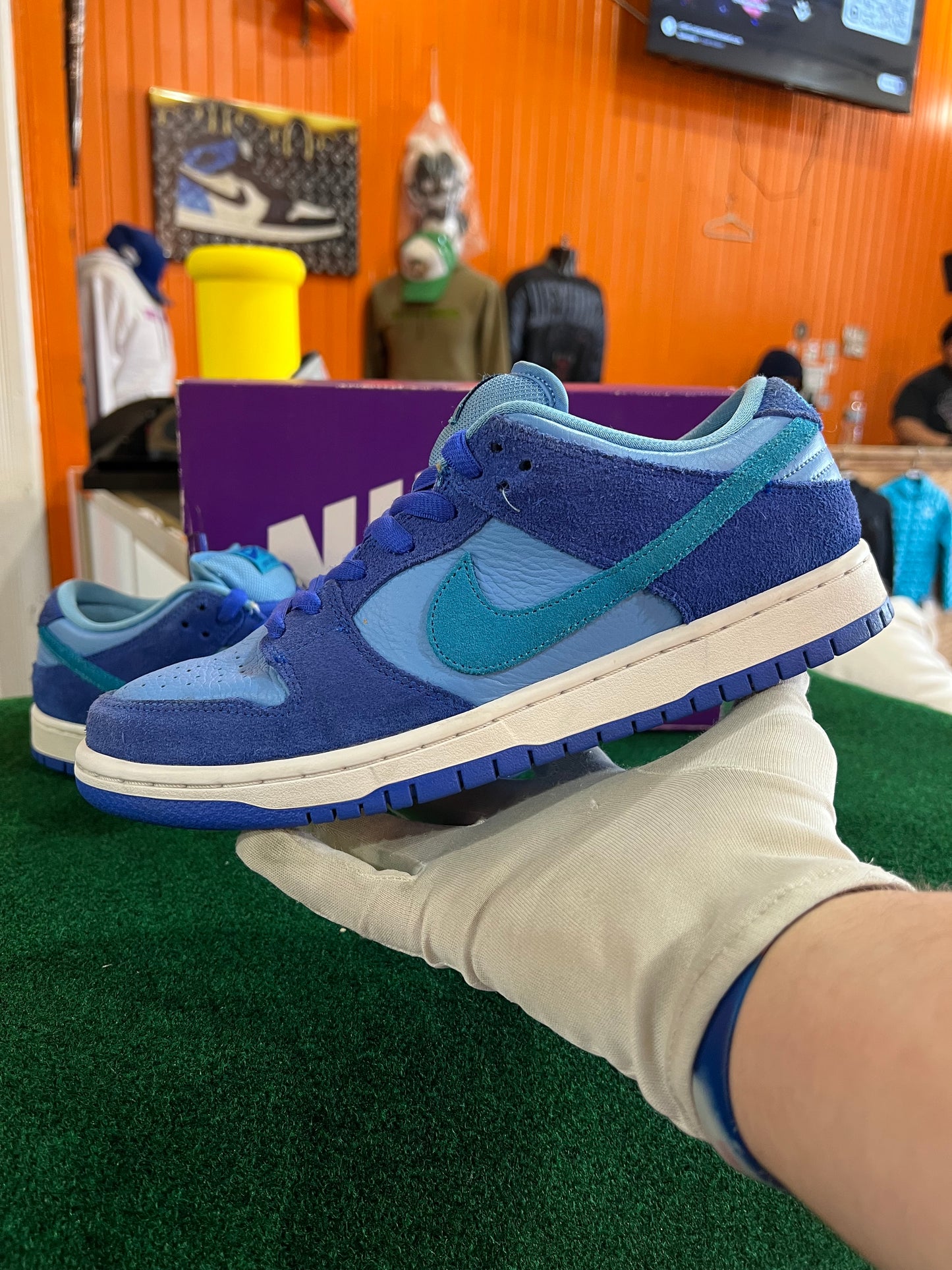 Nike Sb (Blue Raspberry)