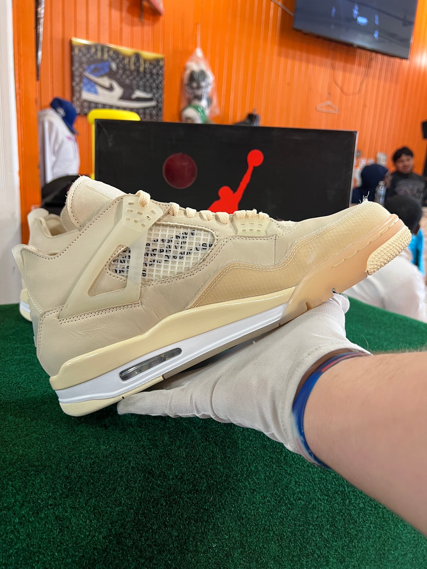 Jordan 4 (Off White)