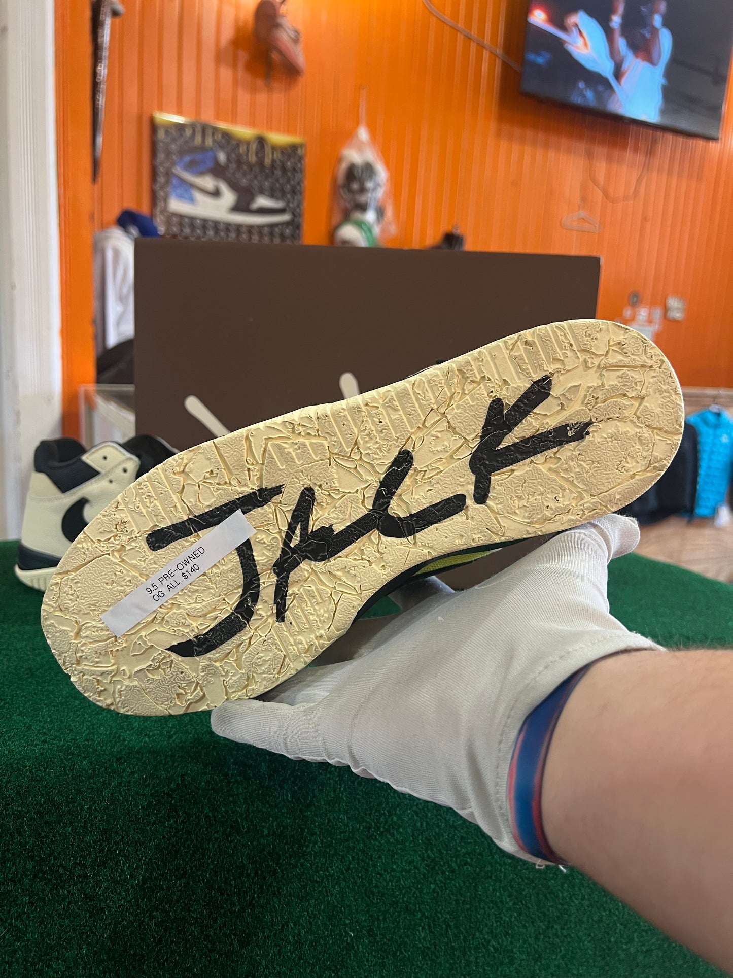Jumpman Jack (Bright Cactus)