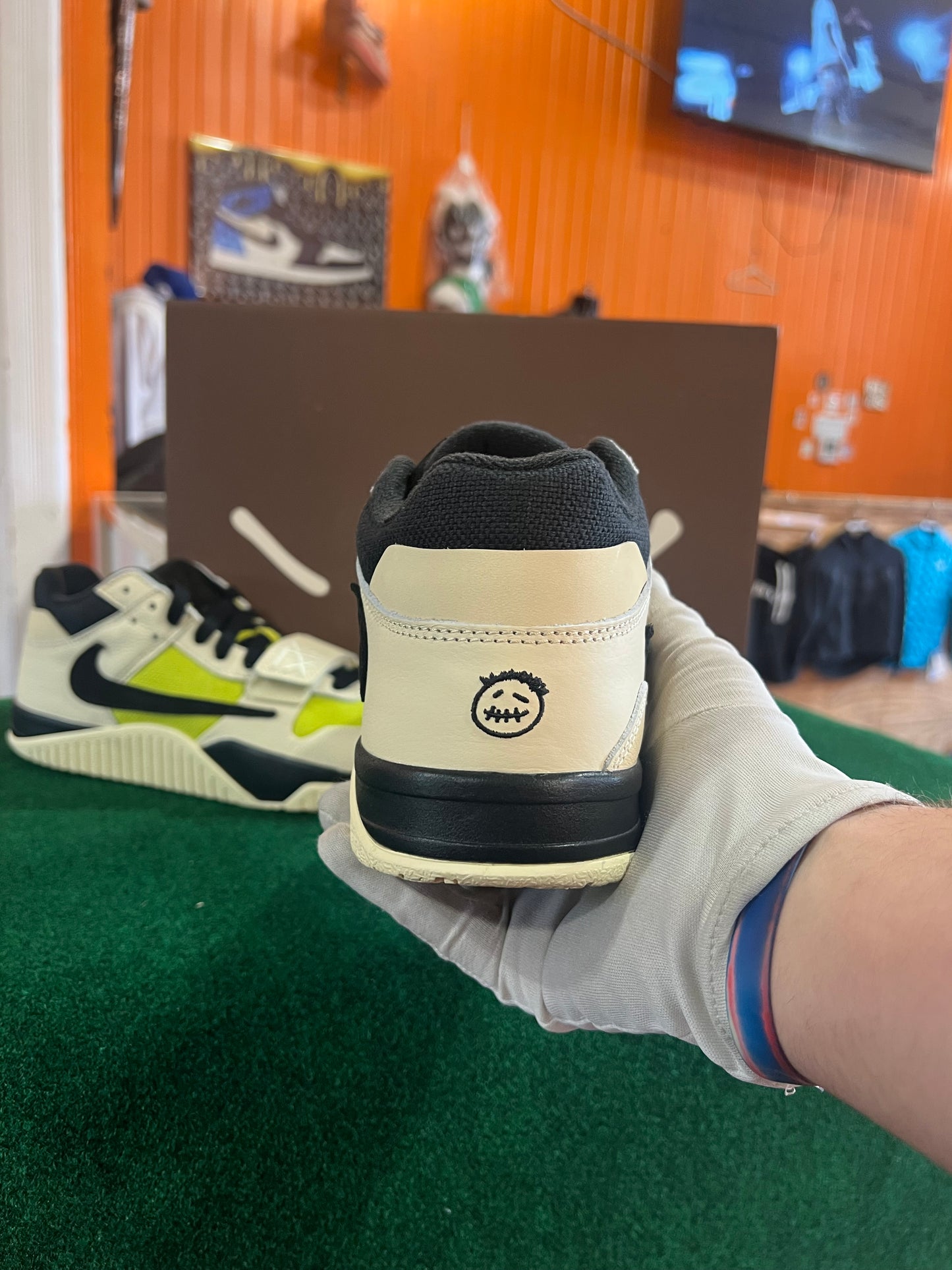Jumpman Jack (Bright Cactus)