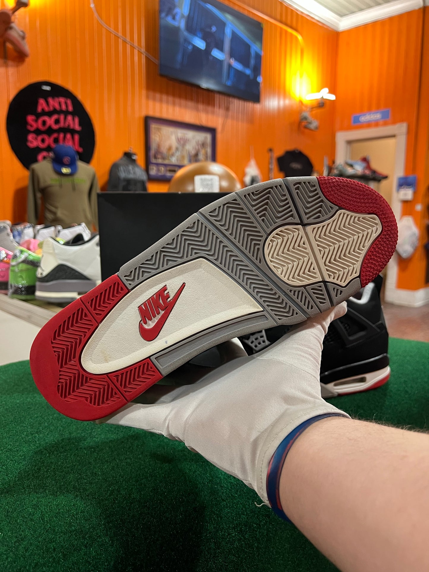 Jordan 4 2019 (Bred)