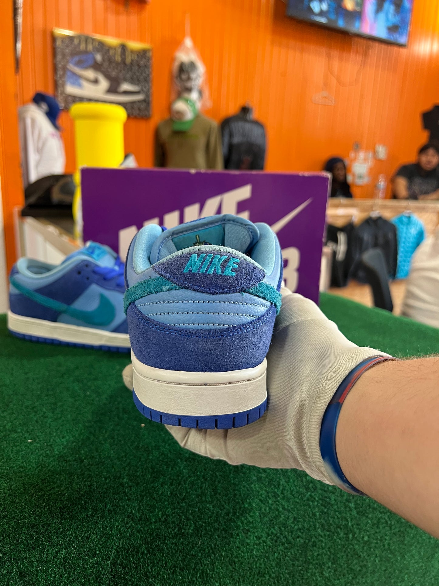Nike SB (Blue Raspberry)