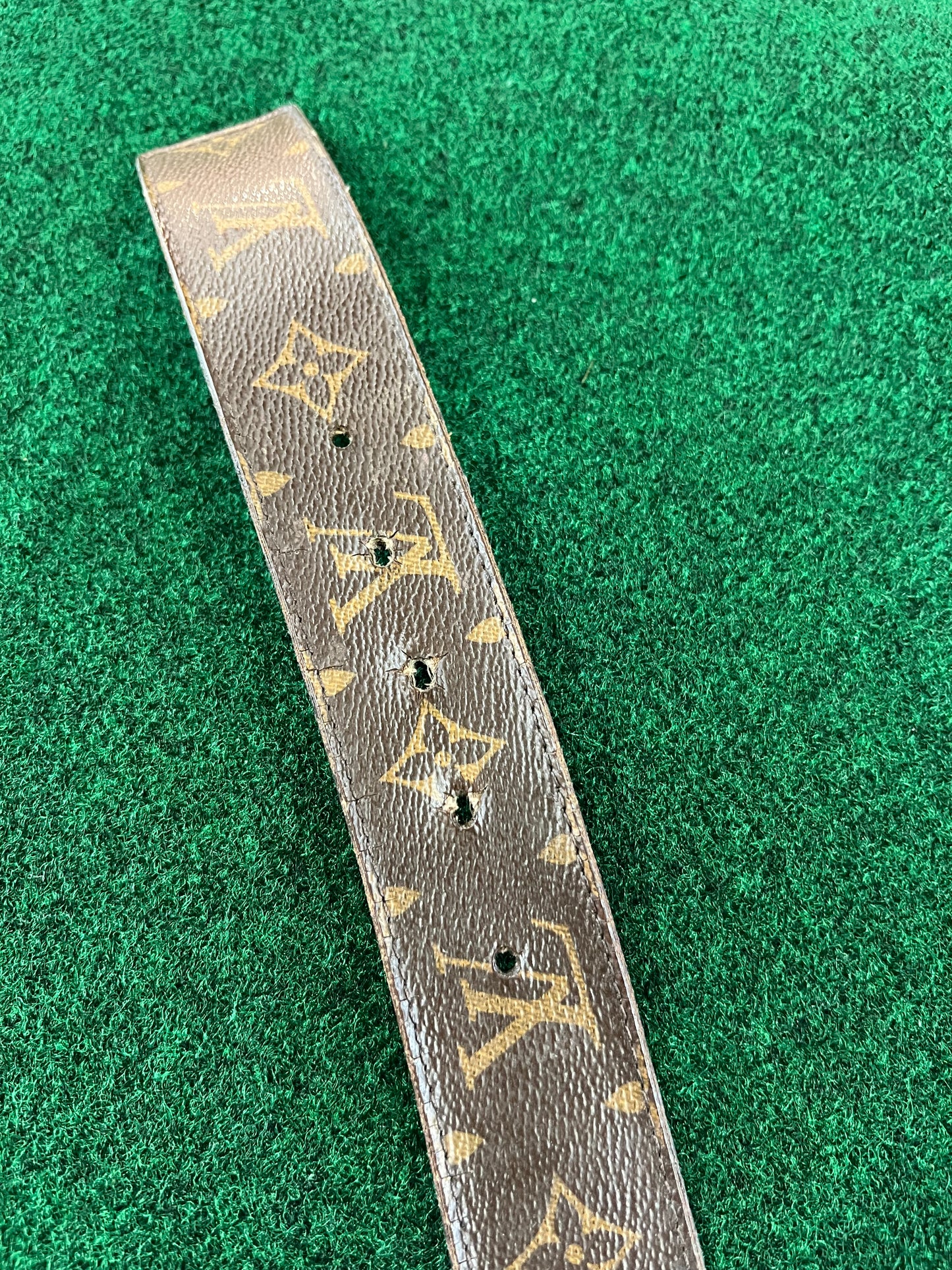 Louis Vuitton Belt (Monogram)