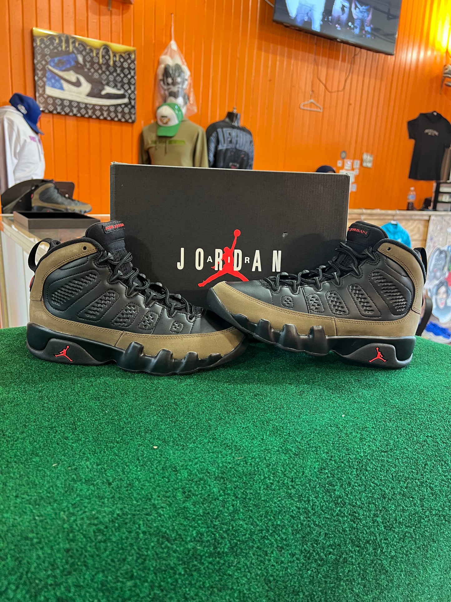 Jordan 9 (Olive)
