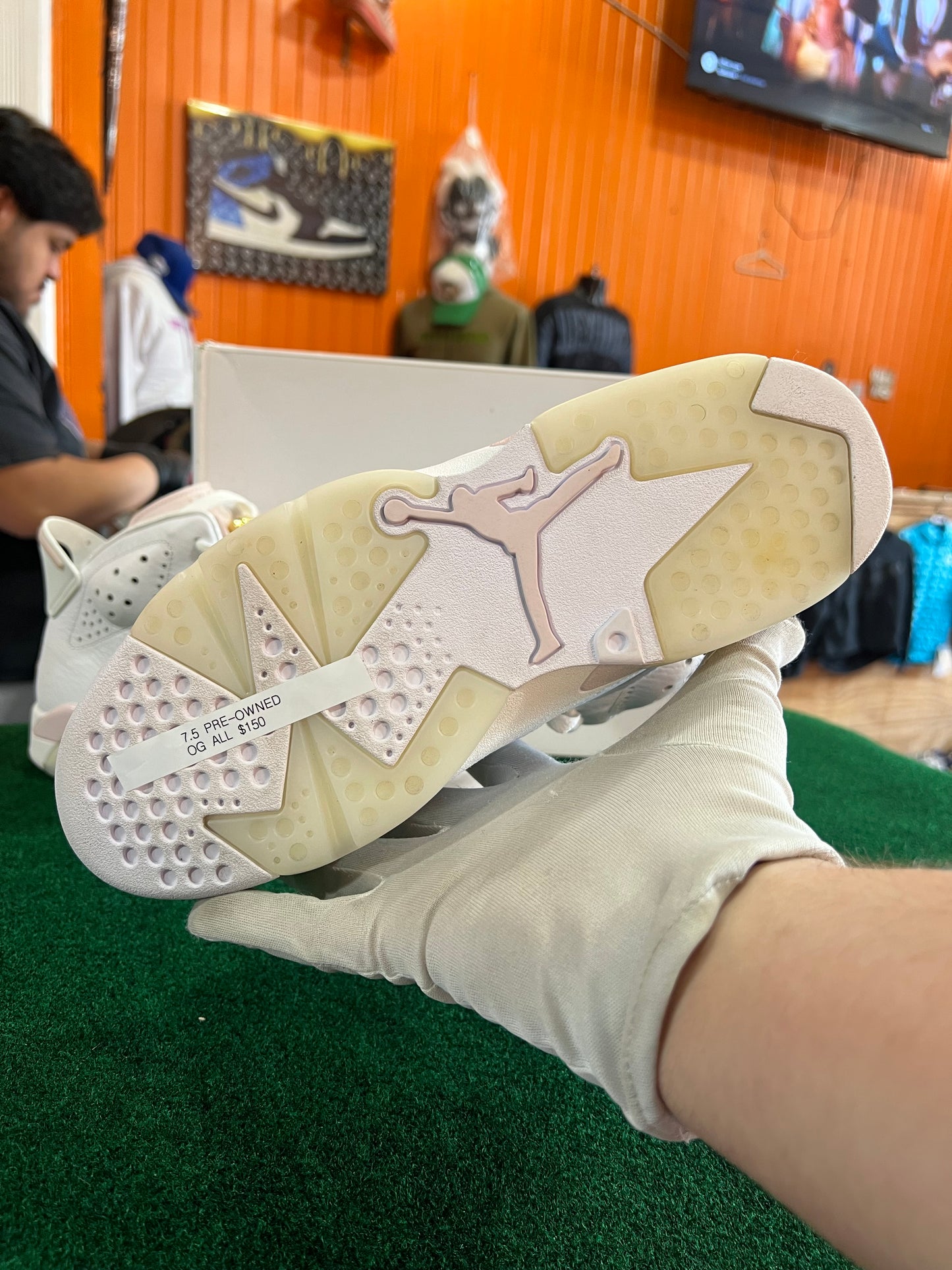 Jordan 6 (Gold Rings)