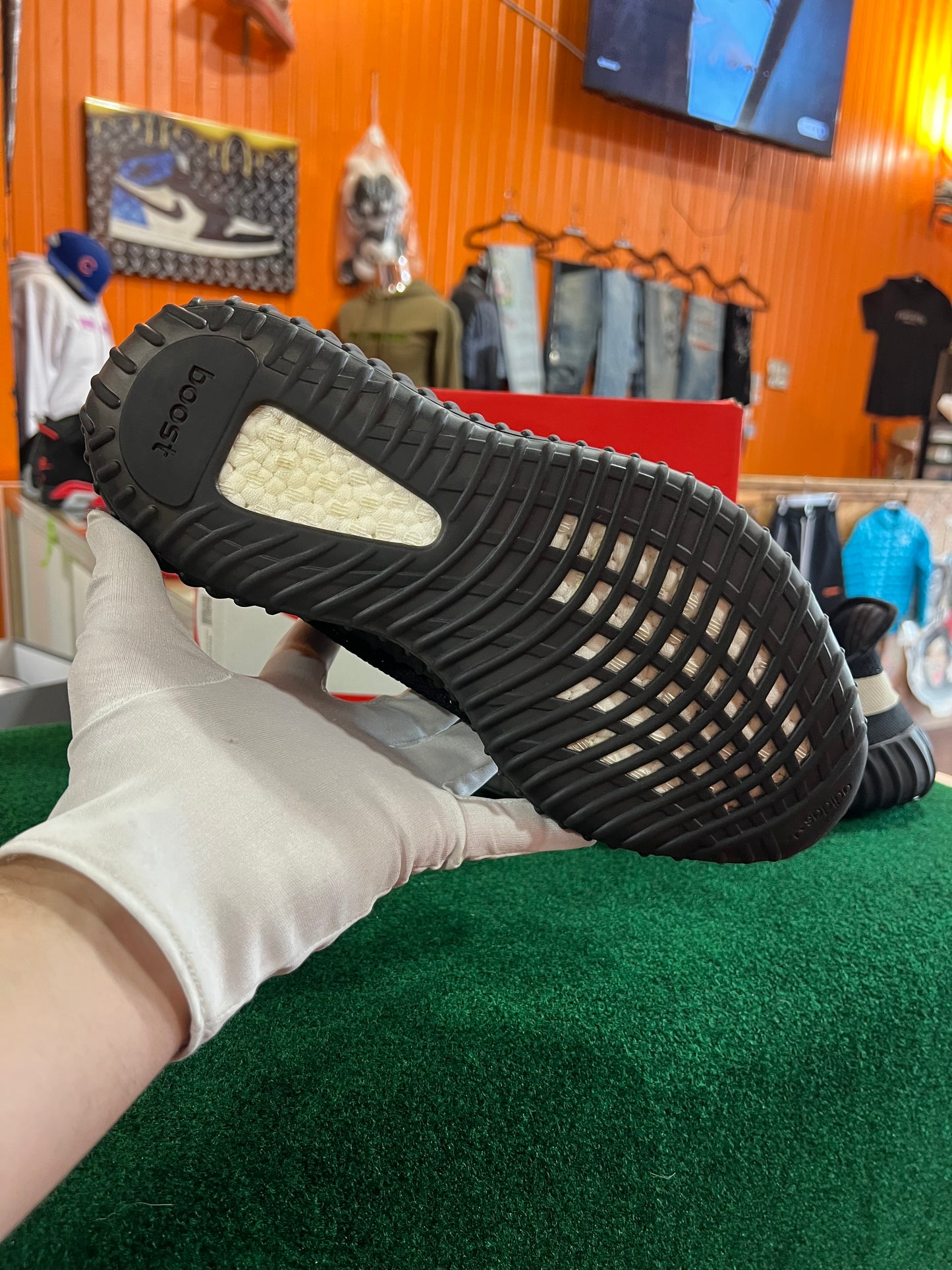 Yeezy 350 (Oreo)