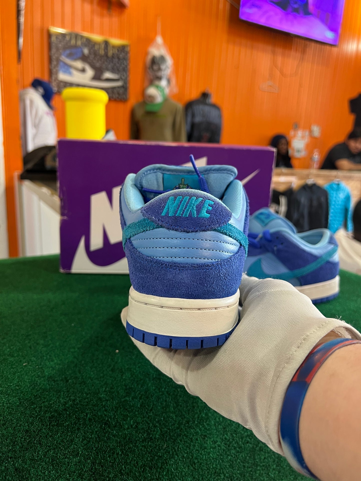 Nike Sb (Blue Raspberry)