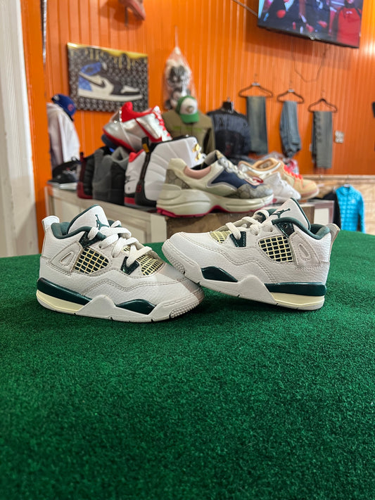 Jordan 4 (Oxidized Green)