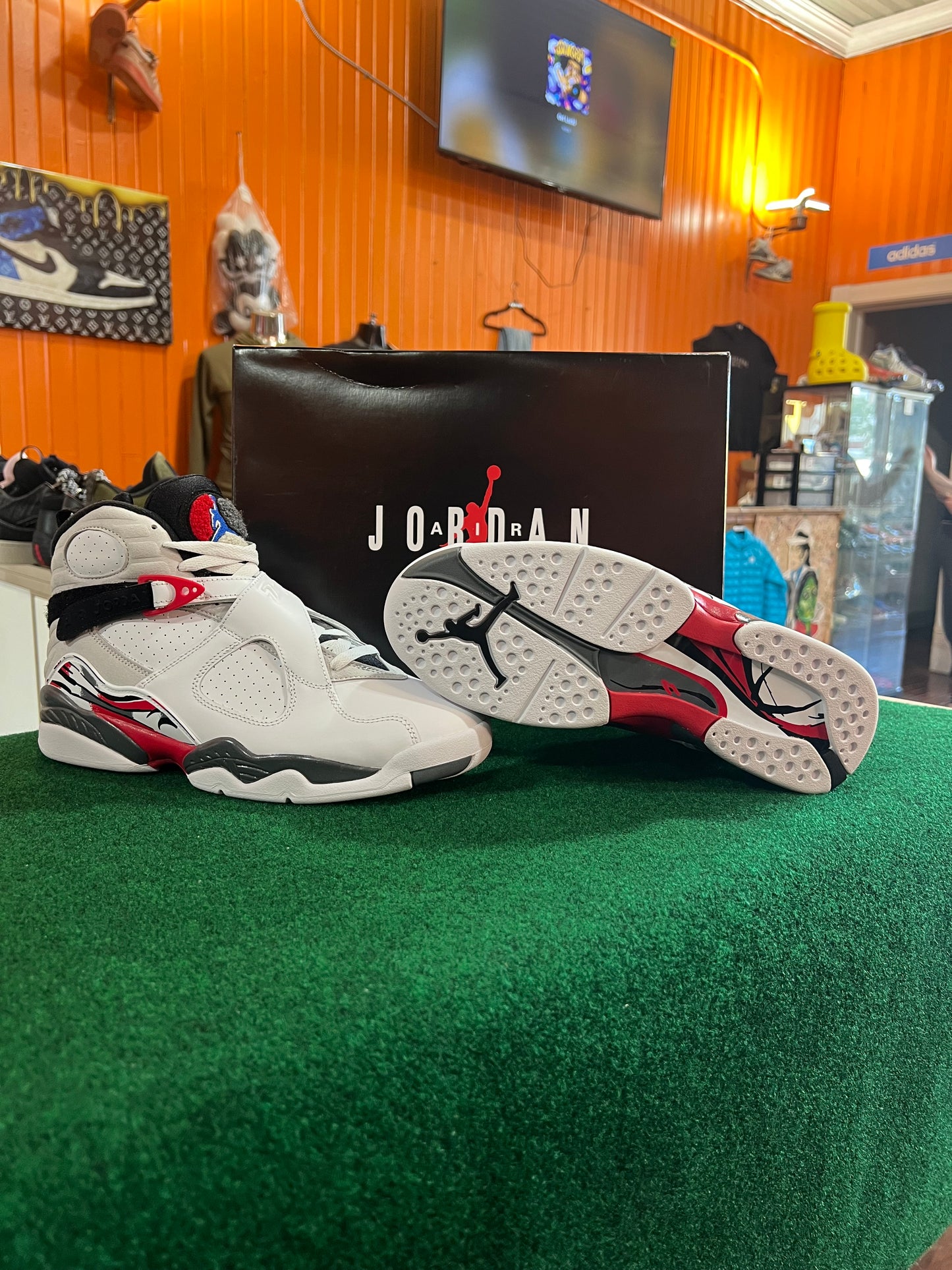 Jordan 8 (Bugs Bunny)