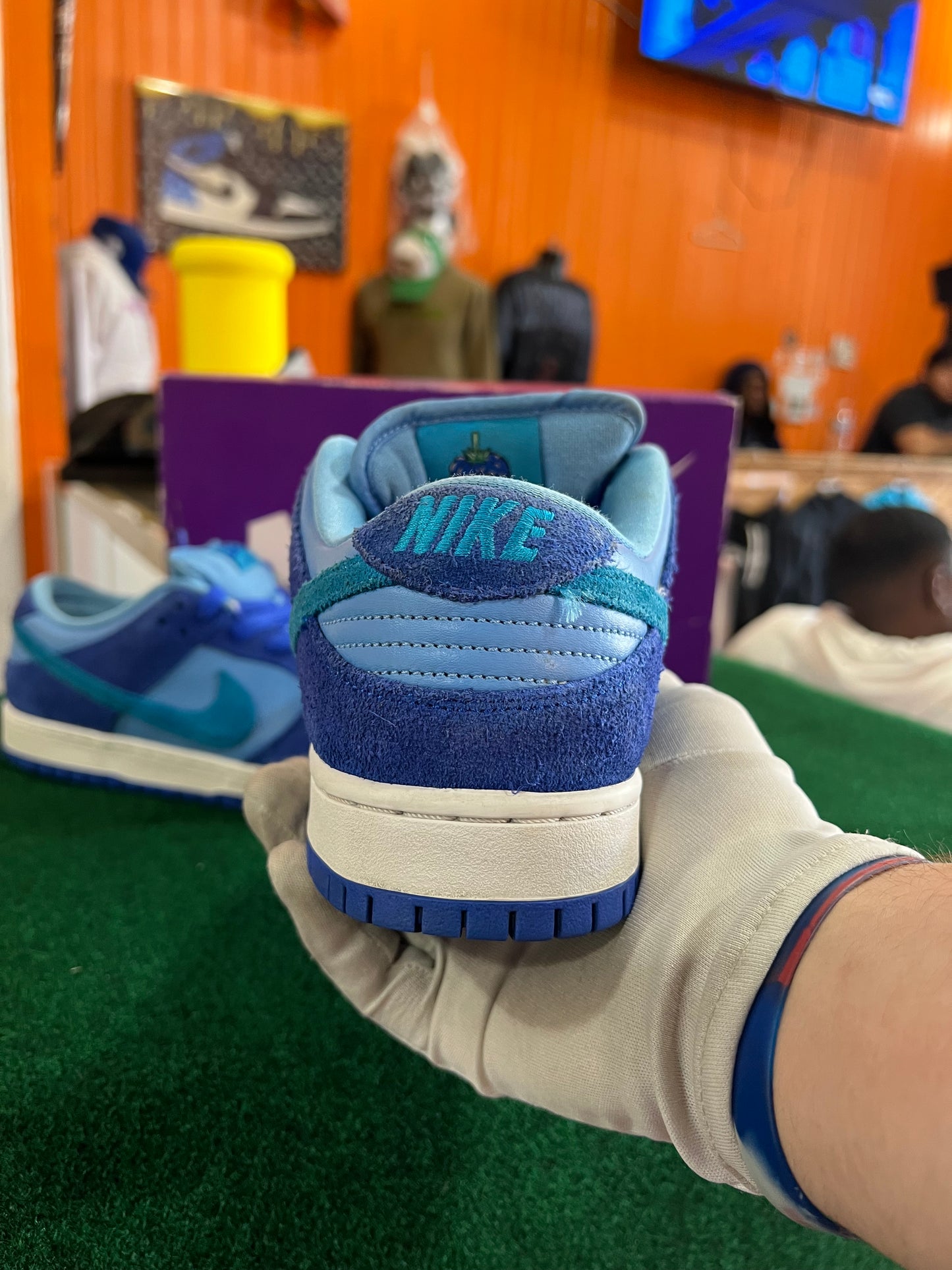 Nike Sb (Blue Raspberry)