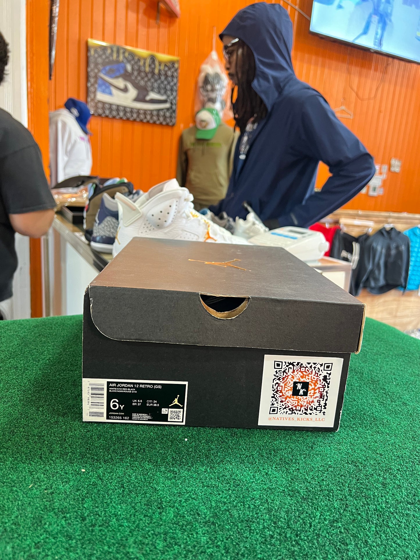 Jordan 12 (Taxi Flip)